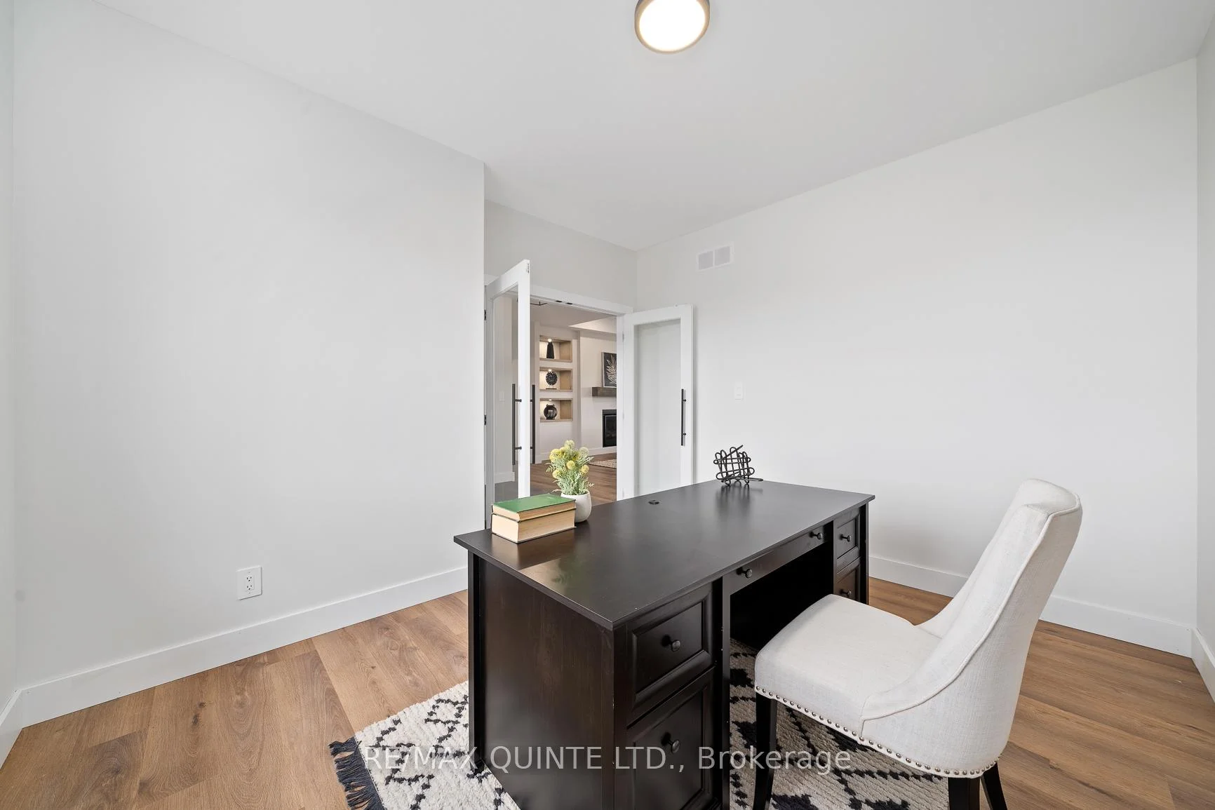 Photo 19 of 25 Leaside Drive, Prince Edward County, Ameliasburg Ward — HOMEH