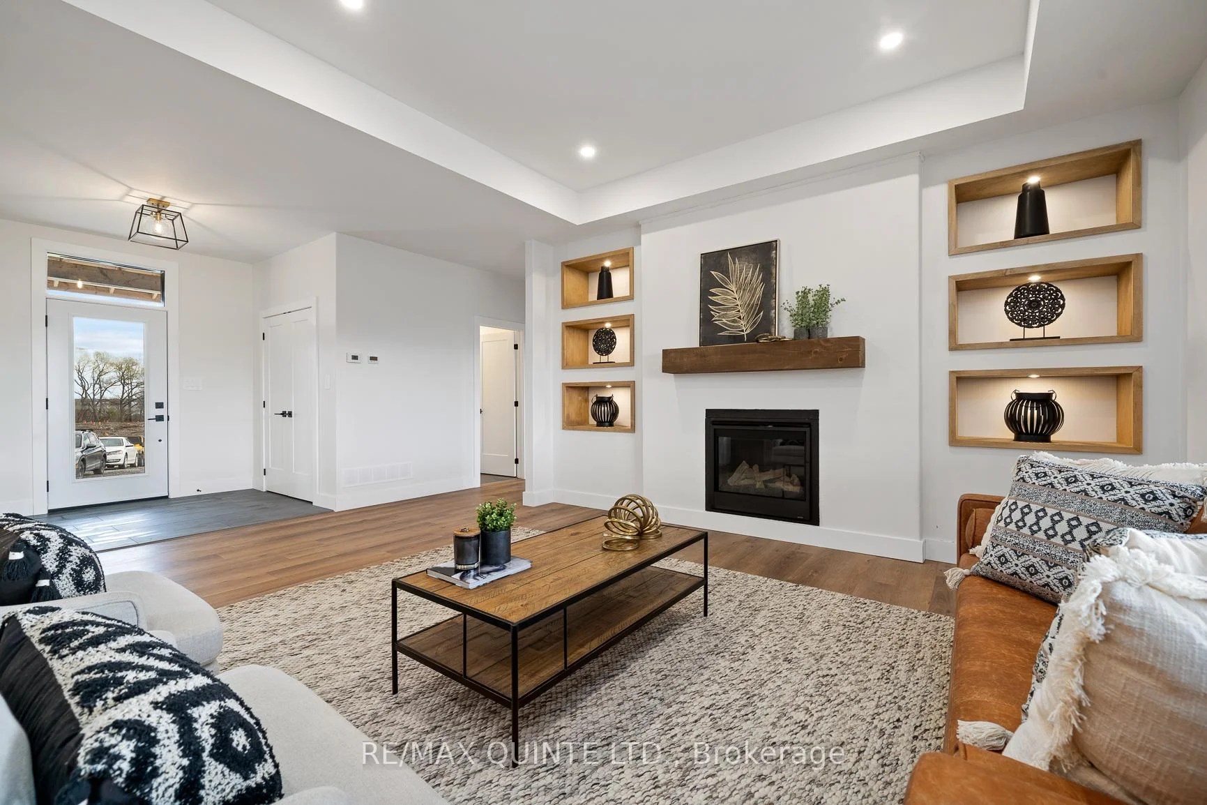 Photo 23 of 25 Leaside Drive, Prince Edward County, Ameliasburg Ward — HOMEH