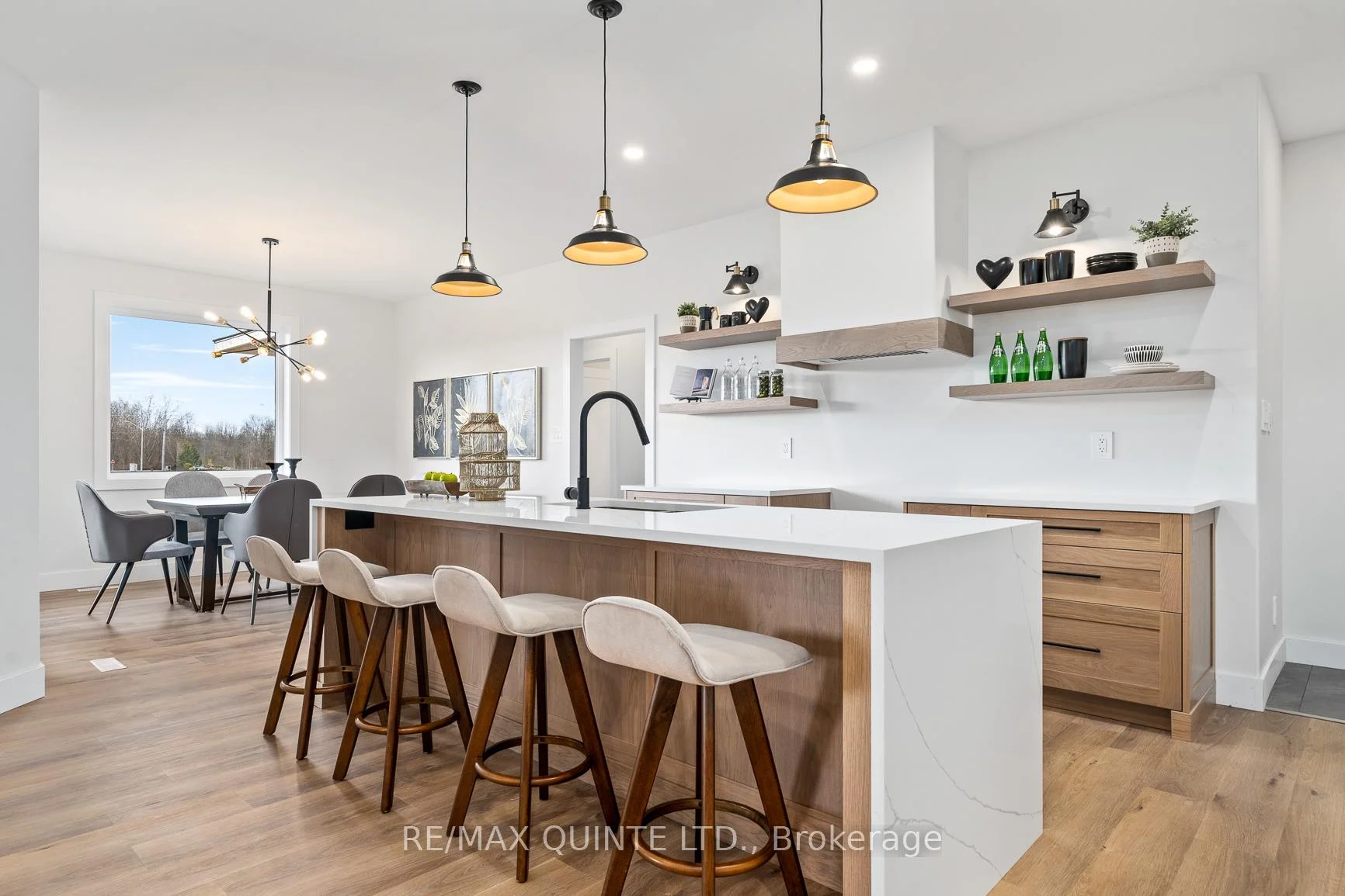 Photo 29 of 25 Leaside Drive, Prince Edward County, Ameliasburg Ward — HOMEH