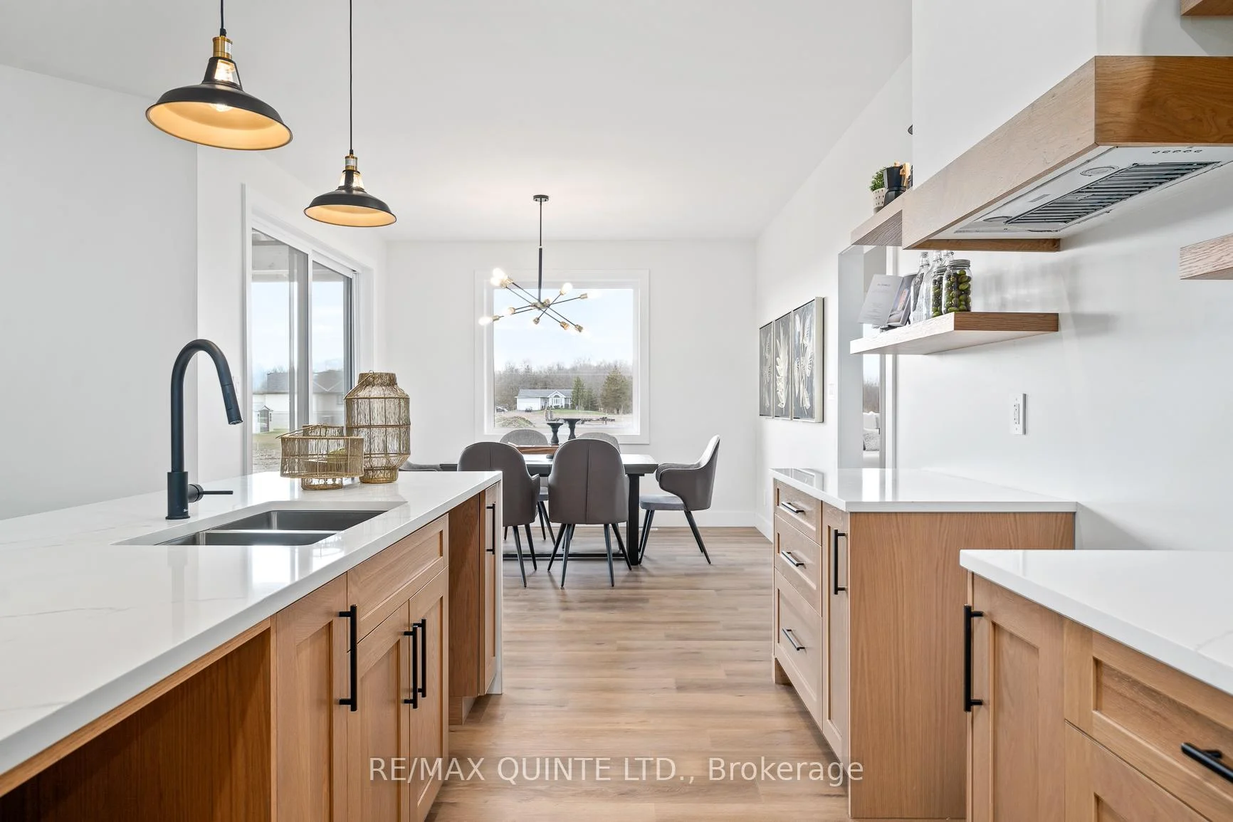Photo 31 of 25 Leaside Drive, Prince Edward County, Ameliasburg Ward — HOMEH