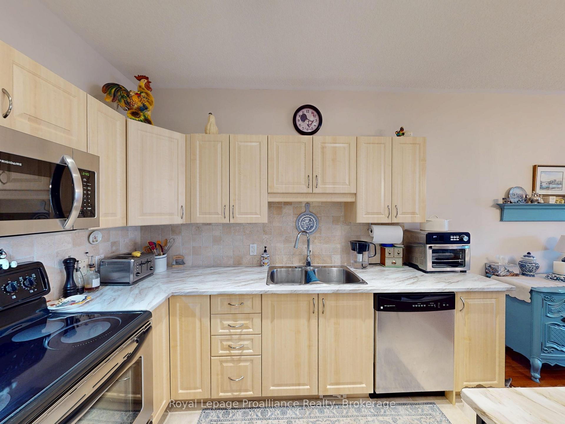 Photo 8 of Unit 2, 16 Lane Avenue, Belleville, Belleville Ward — HOMEH