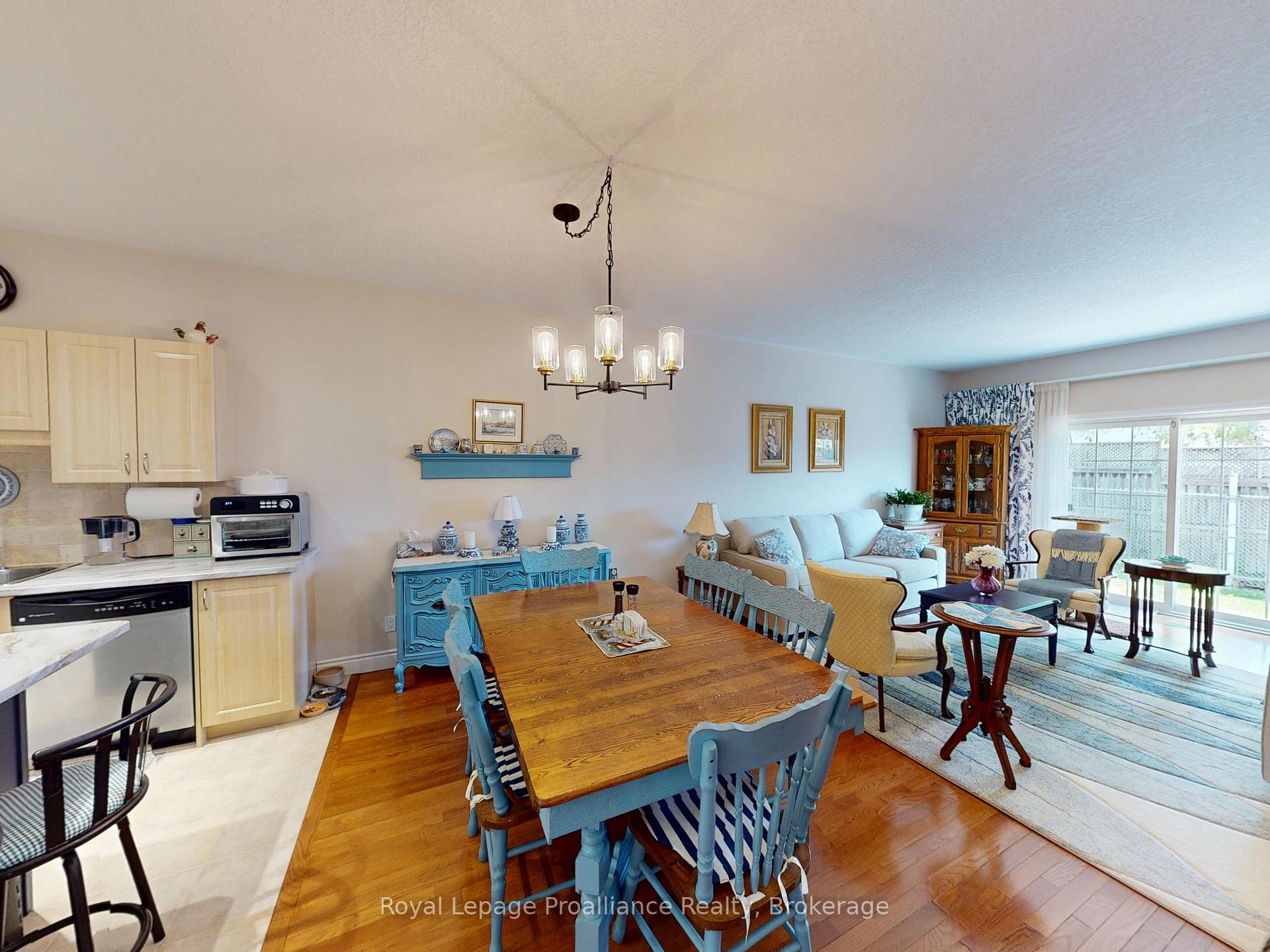 Photo 10 of Unit 2, 16 Lane Avenue, Belleville, Belleville Ward — HOMEH