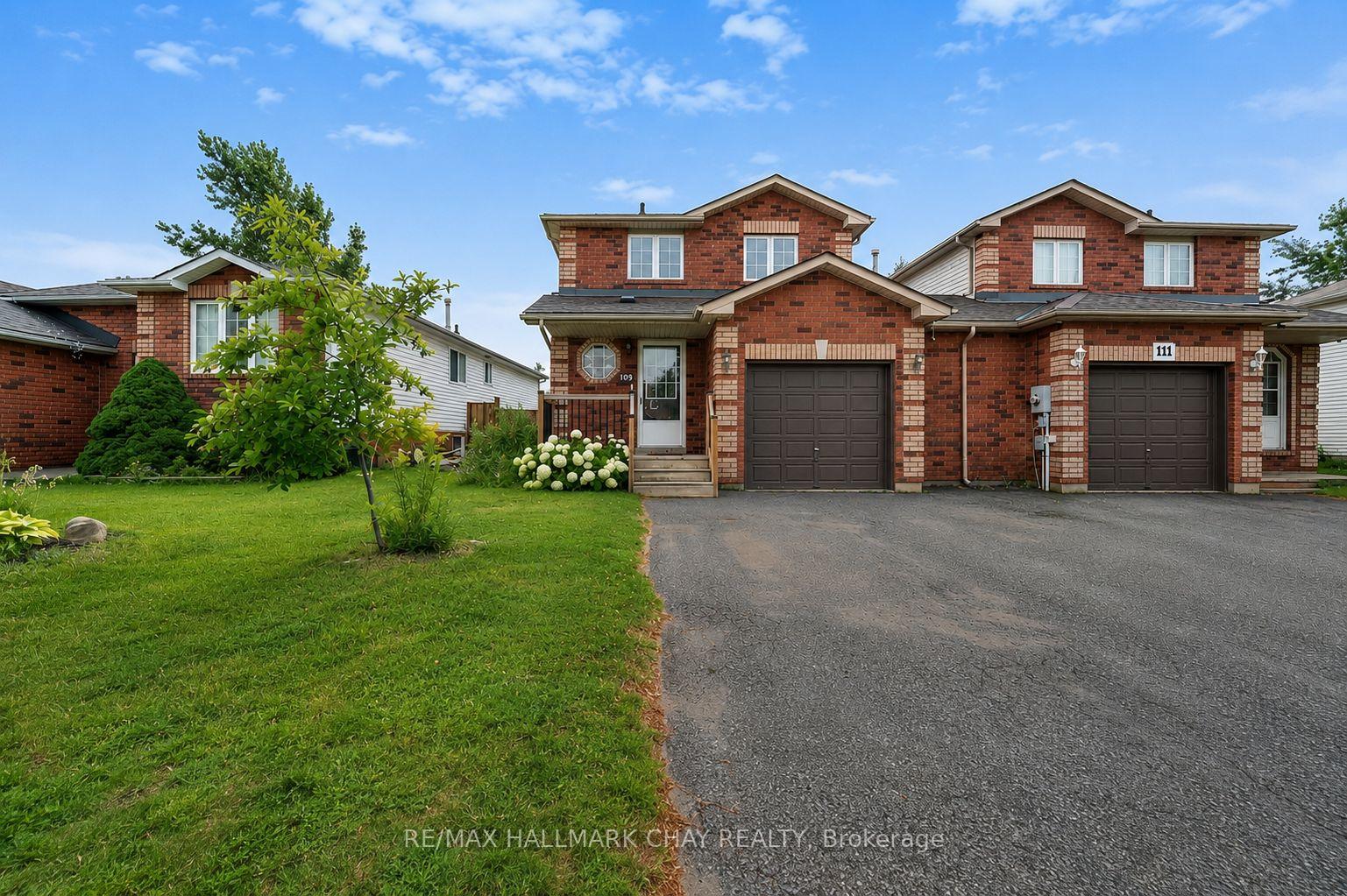 Photo 2 of 109 Wessenger Drive, Barrie, Holly — HOMEH