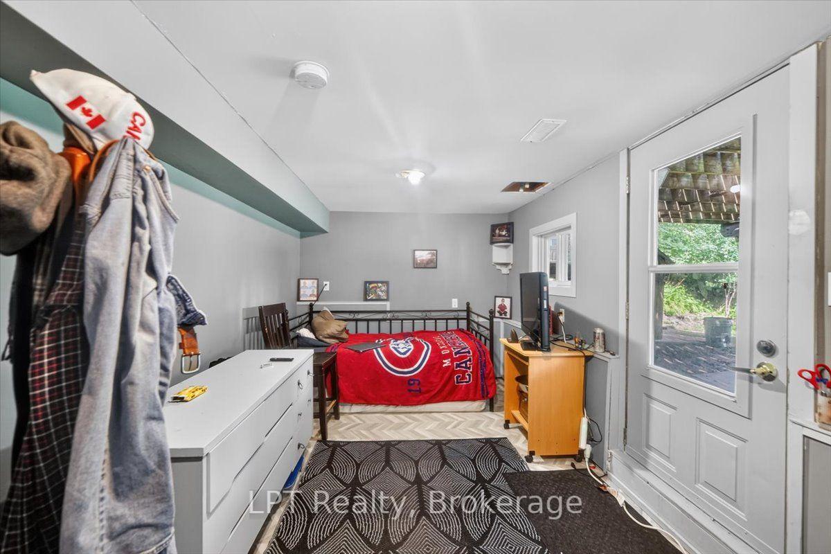 Photo 11 of 611 Romaine Street, Peterborough, Otonabee Ward 1 — HOMEH