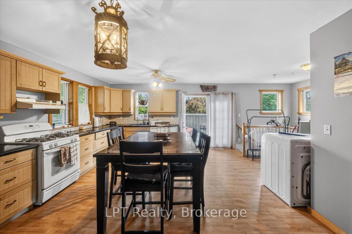 Photo 14 of 611 Romaine Street, Peterborough, Otonabee Ward 1 — HOMEH