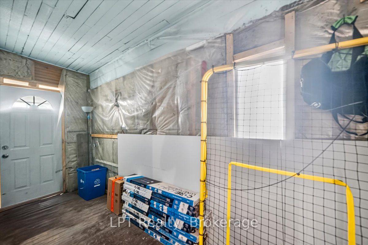 Photo 15 of 611 Romaine Street, Peterborough, Otonabee Ward 1 — HOMEH