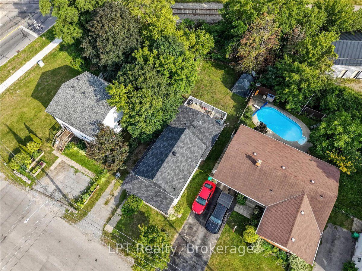 Photo 20 of 611 Romaine Street, Peterborough, Otonabee Ward 1 — HOMEH