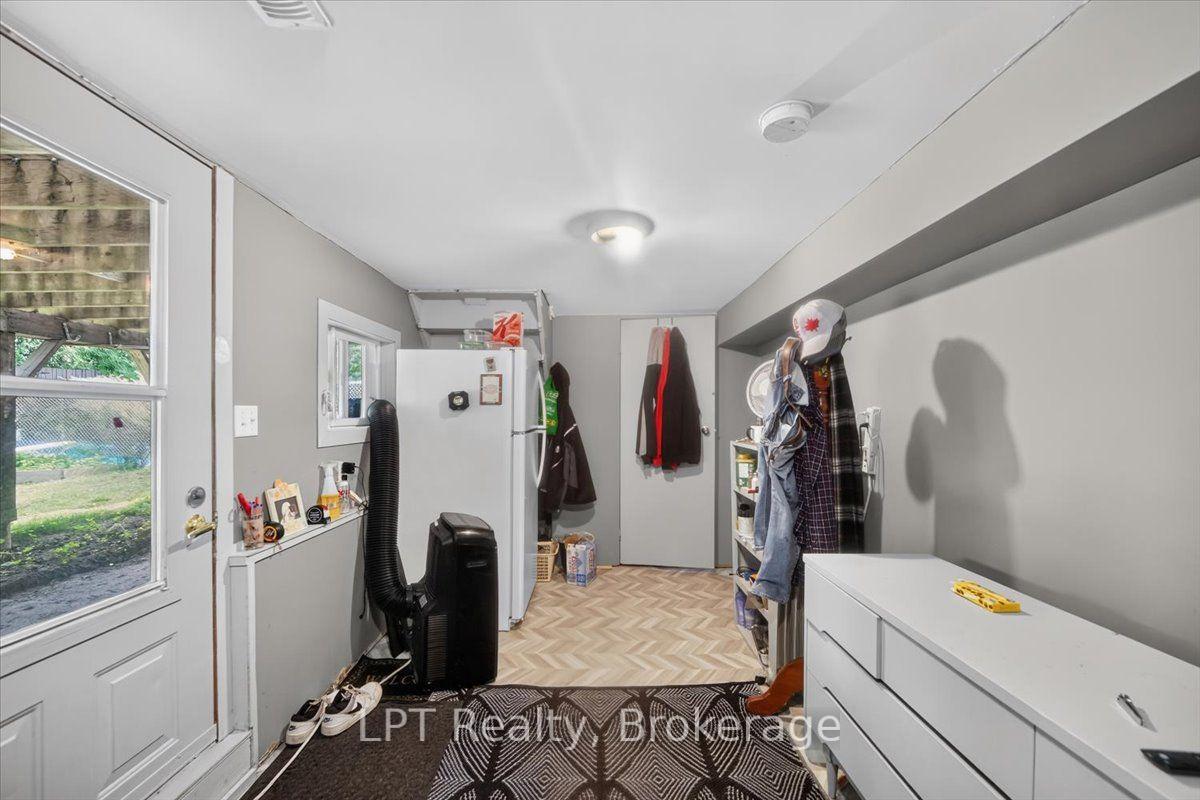 Photo 25 of 611 Romaine Street, Peterborough, Otonabee Ward 1 — HOMEH