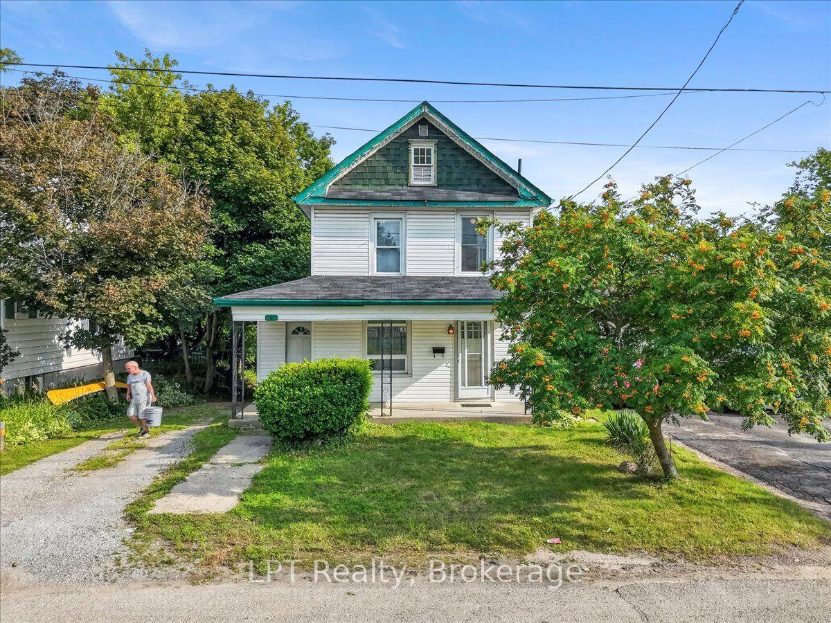 Photo 33 of 611 Romaine Street, Peterborough, Otonabee Ward 1 — HOMEH