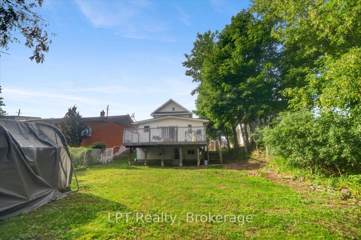 Photo 34 of 611 Romaine Street, Peterborough, Otonabee Ward 1 — HOMEH