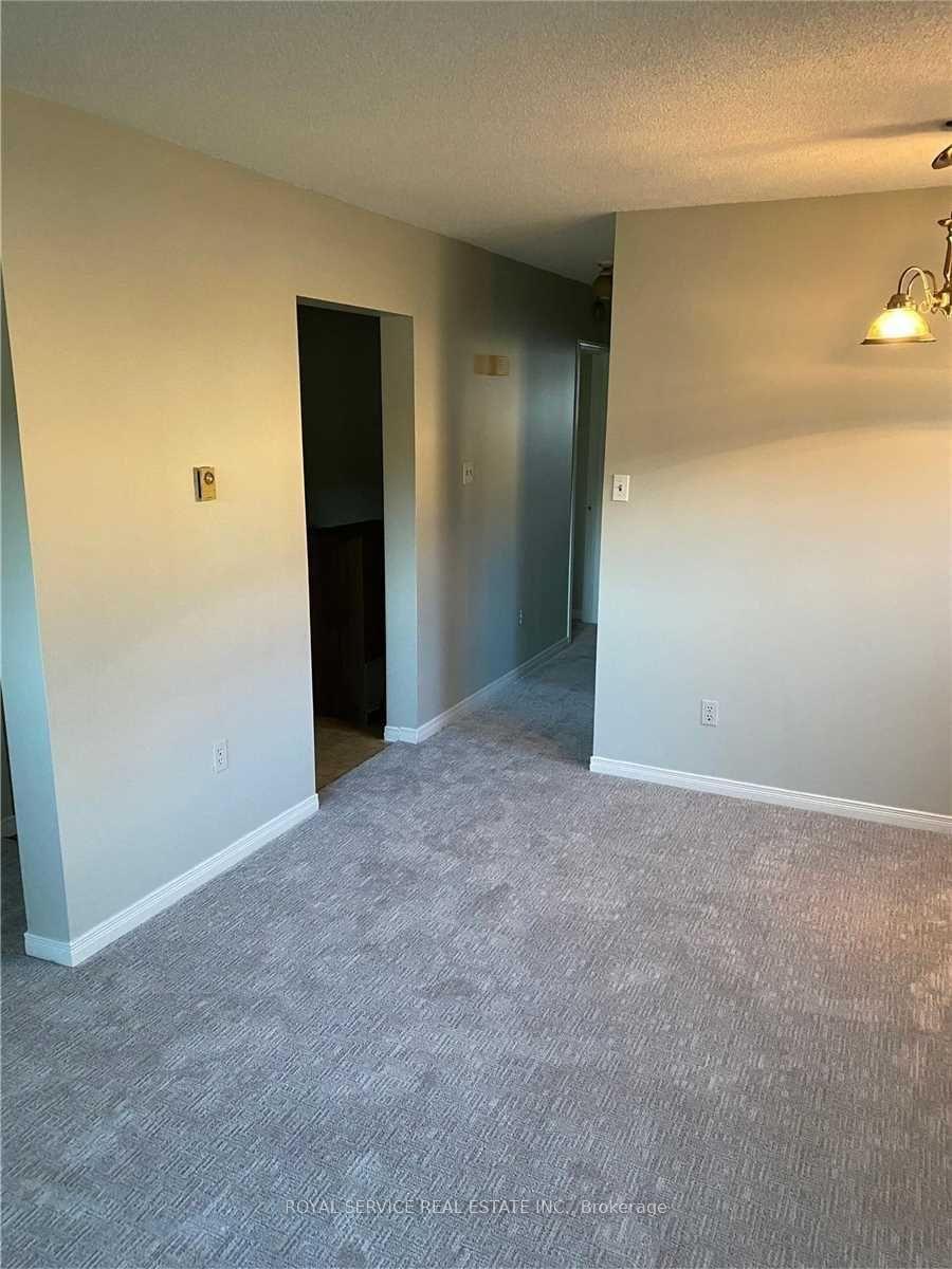 Photo 4 of Unit 1, 602 Park Street N, Peterborough, Town Ward 3 — HOMEH
