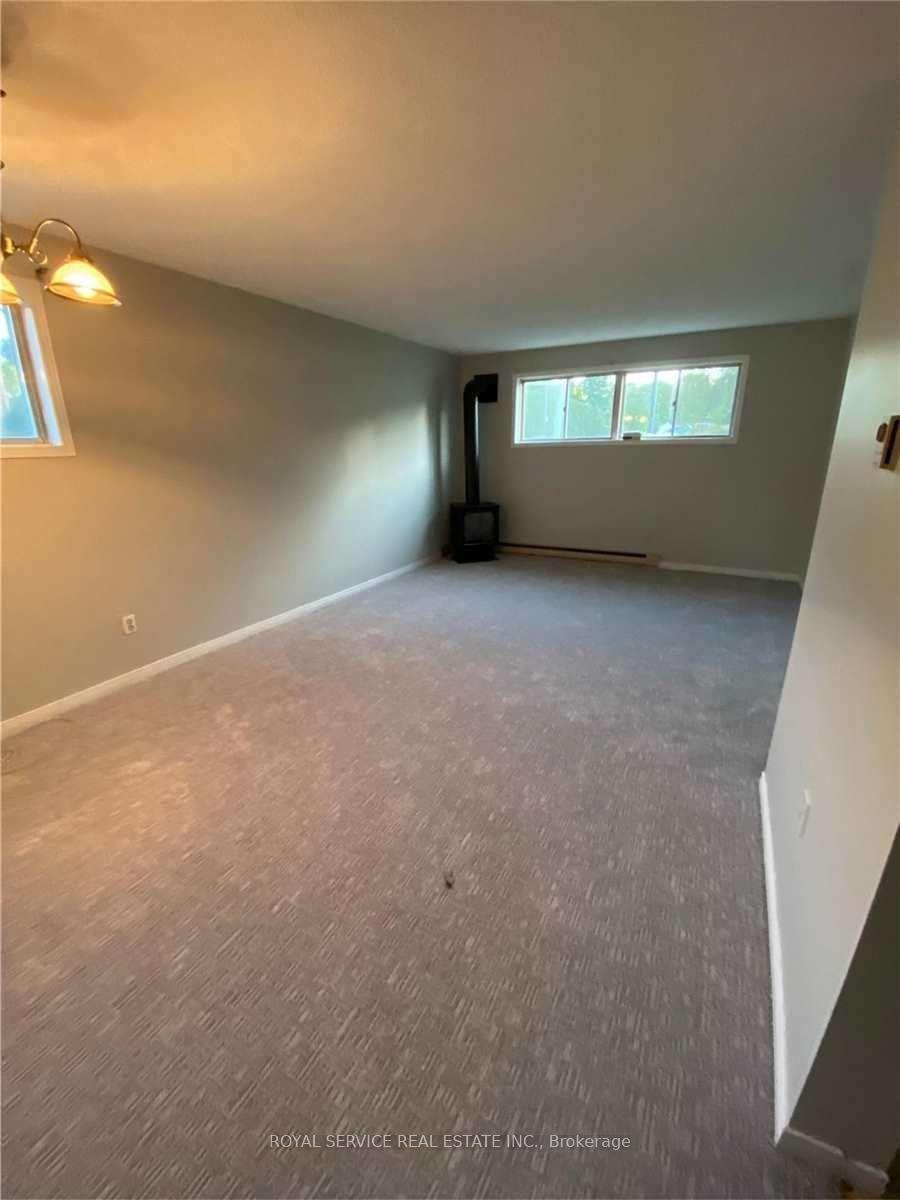Photo 8 of Unit 1, 602 Park Street N, Peterborough, Town Ward 3 — HOMEH