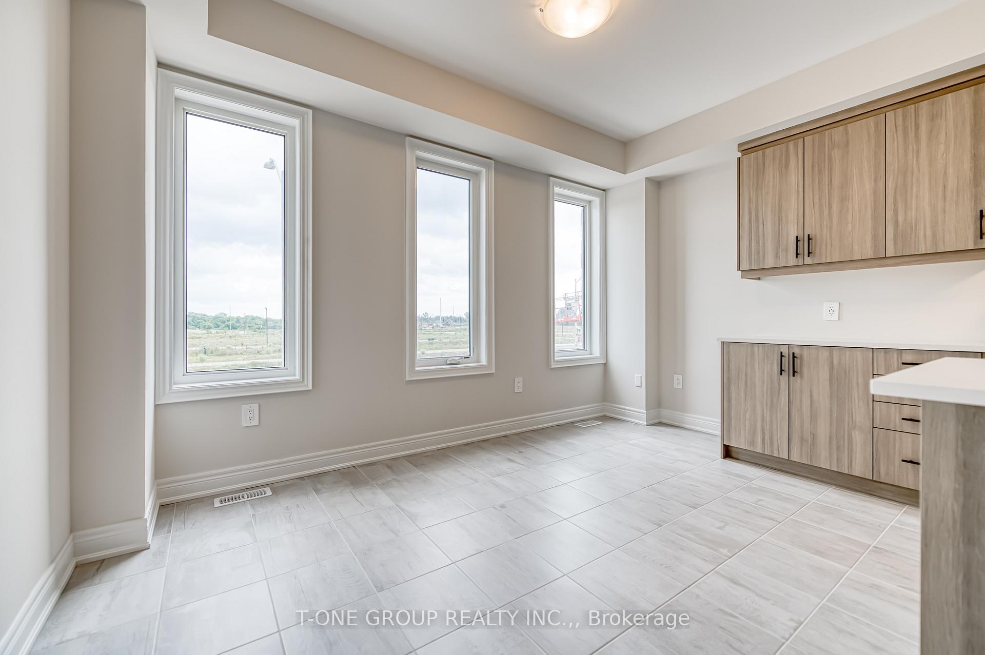 Photo 24 of 54 Selina Rose Street, Markham, Rural Markham — HOMEH