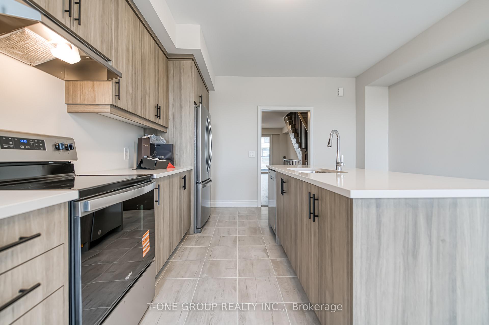 Photo 29 of 54 Selina Rose Street, Markham, Rural Markham — HOMEH