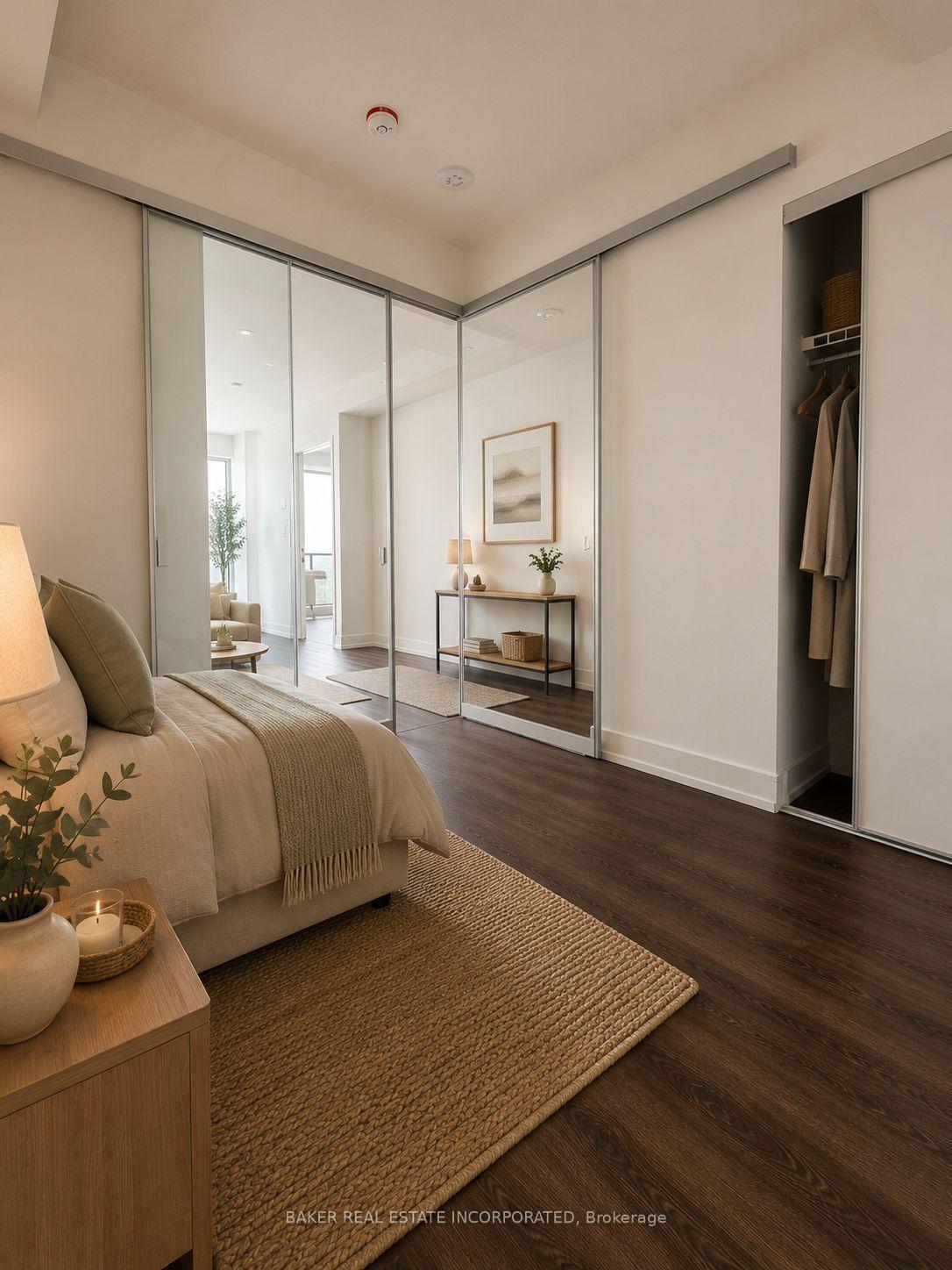 Photo 6 of Unit 5501, 448 Burnhamthorpe Road W, Mississauga, City Centre — HOMEH
