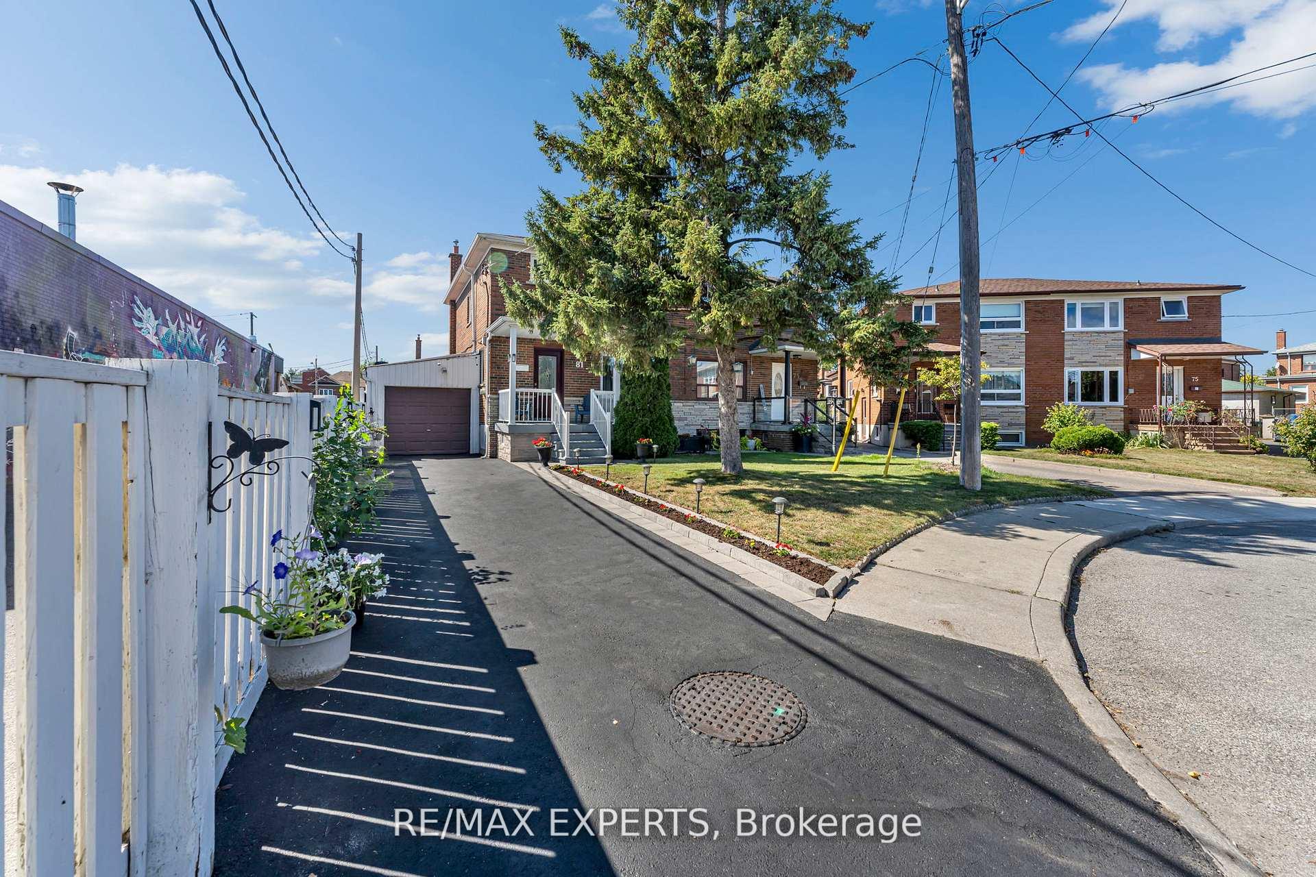 Photo 3 of 81 Hagar Avenue, Toronto, Rockcliffe-Smythe — HOMEH