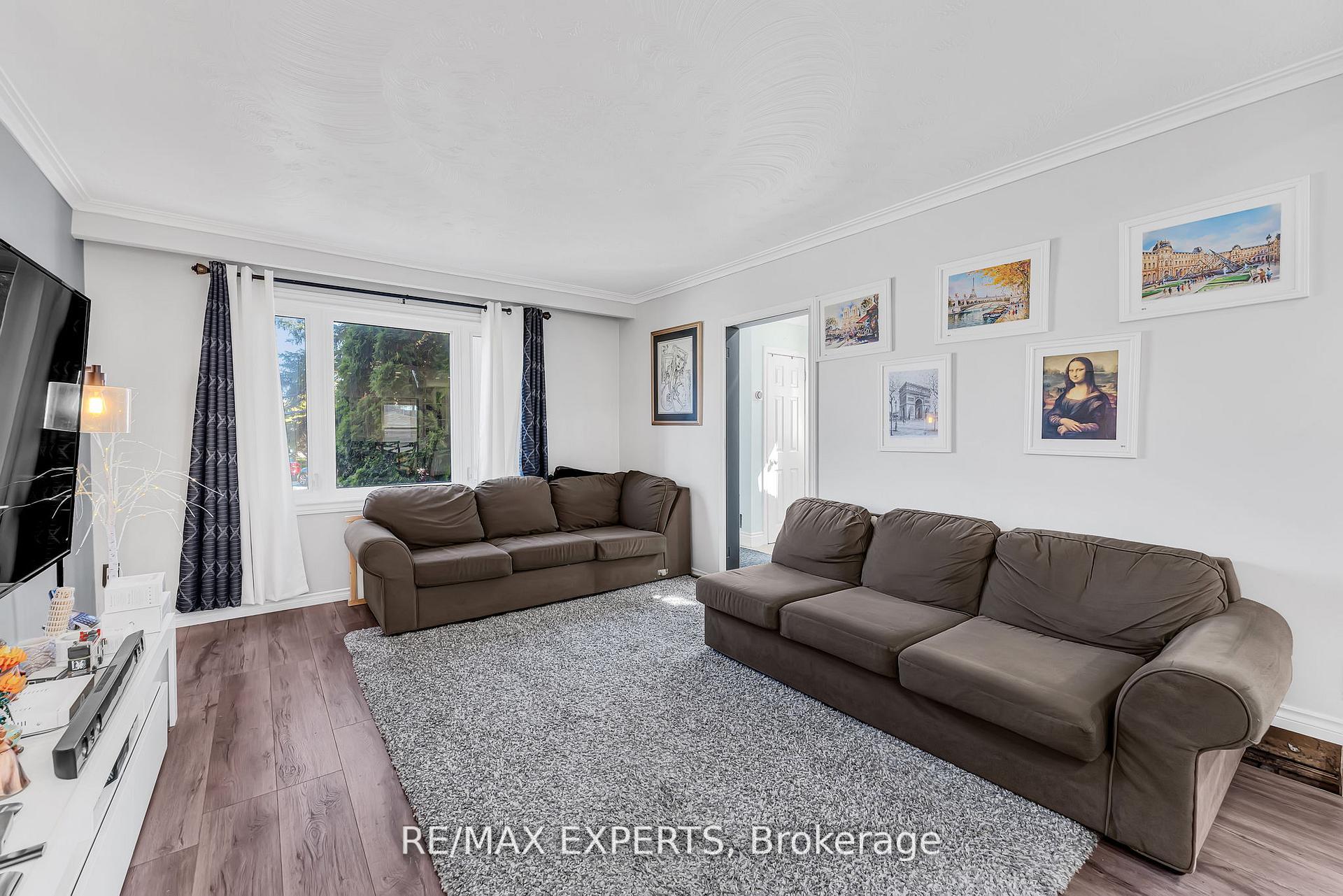Photo 9 of 81 Hagar Avenue, Toronto, Rockcliffe-Smythe — HOMEH