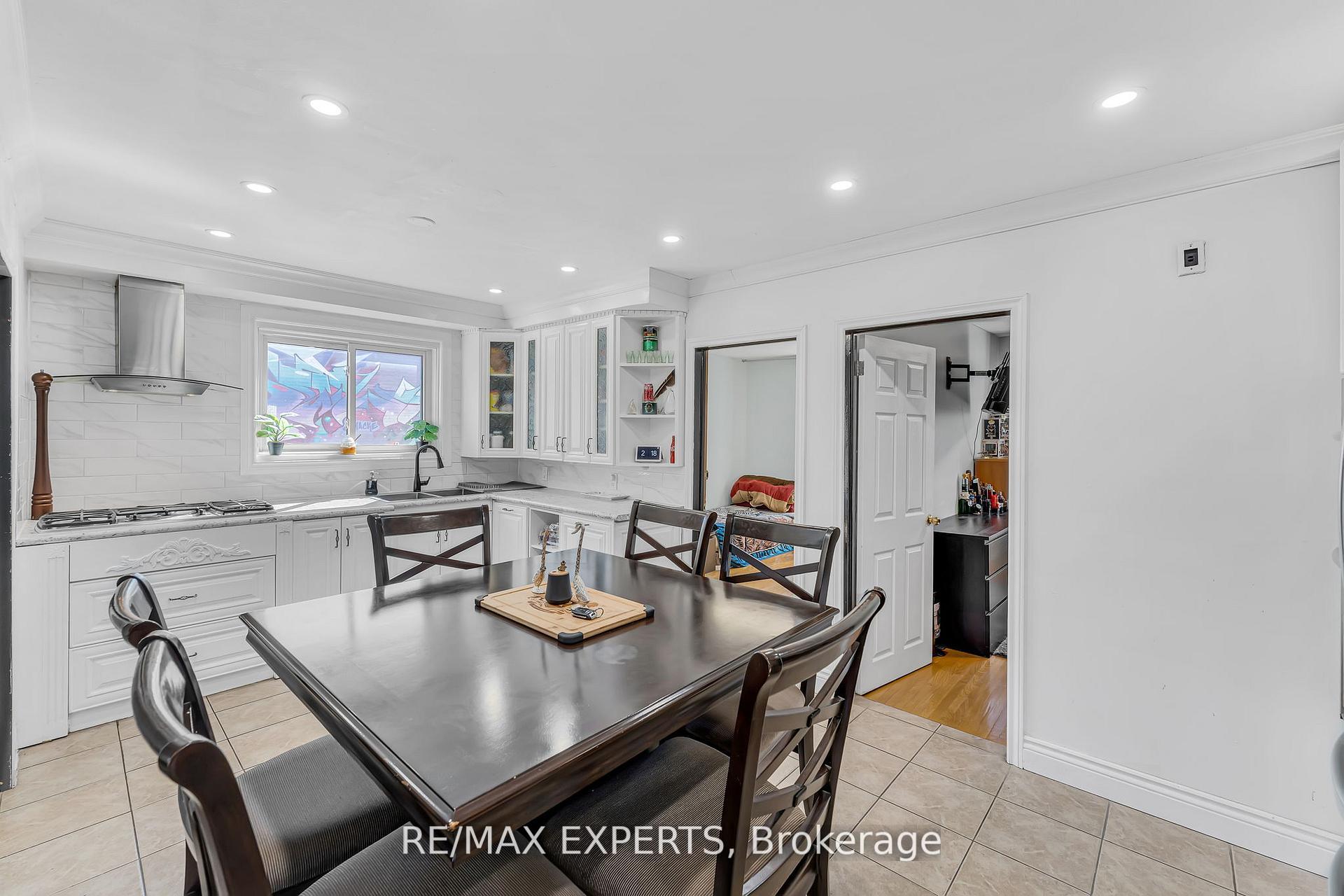 Photo 12 of 81 Hagar Avenue, Toronto, Rockcliffe-Smythe — HOMEH