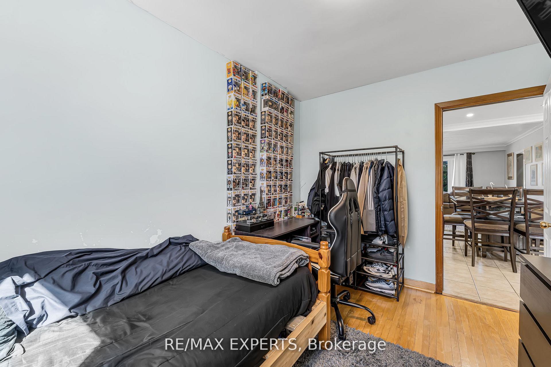 Photo 19 of 81 Hagar Avenue, Toronto, Rockcliffe-Smythe — HOMEH