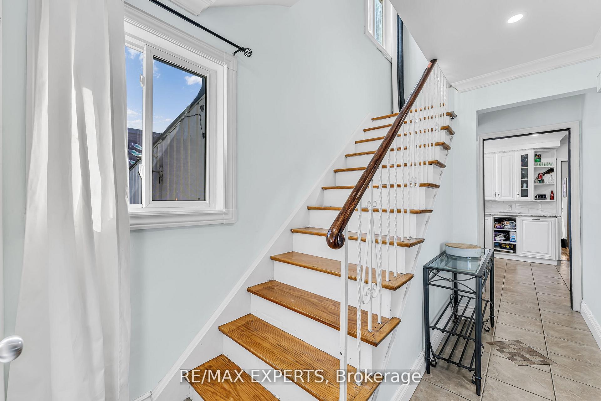 Photo 22 of 81 Hagar Avenue, Toronto, Rockcliffe-Smythe — HOMEH