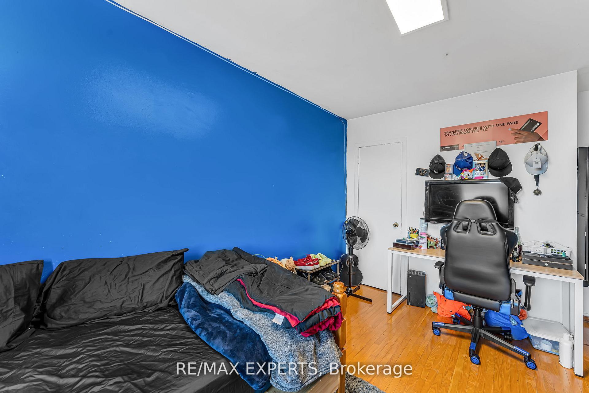 Photo 26 of 81 Hagar Avenue, Toronto, Rockcliffe-Smythe — HOMEH