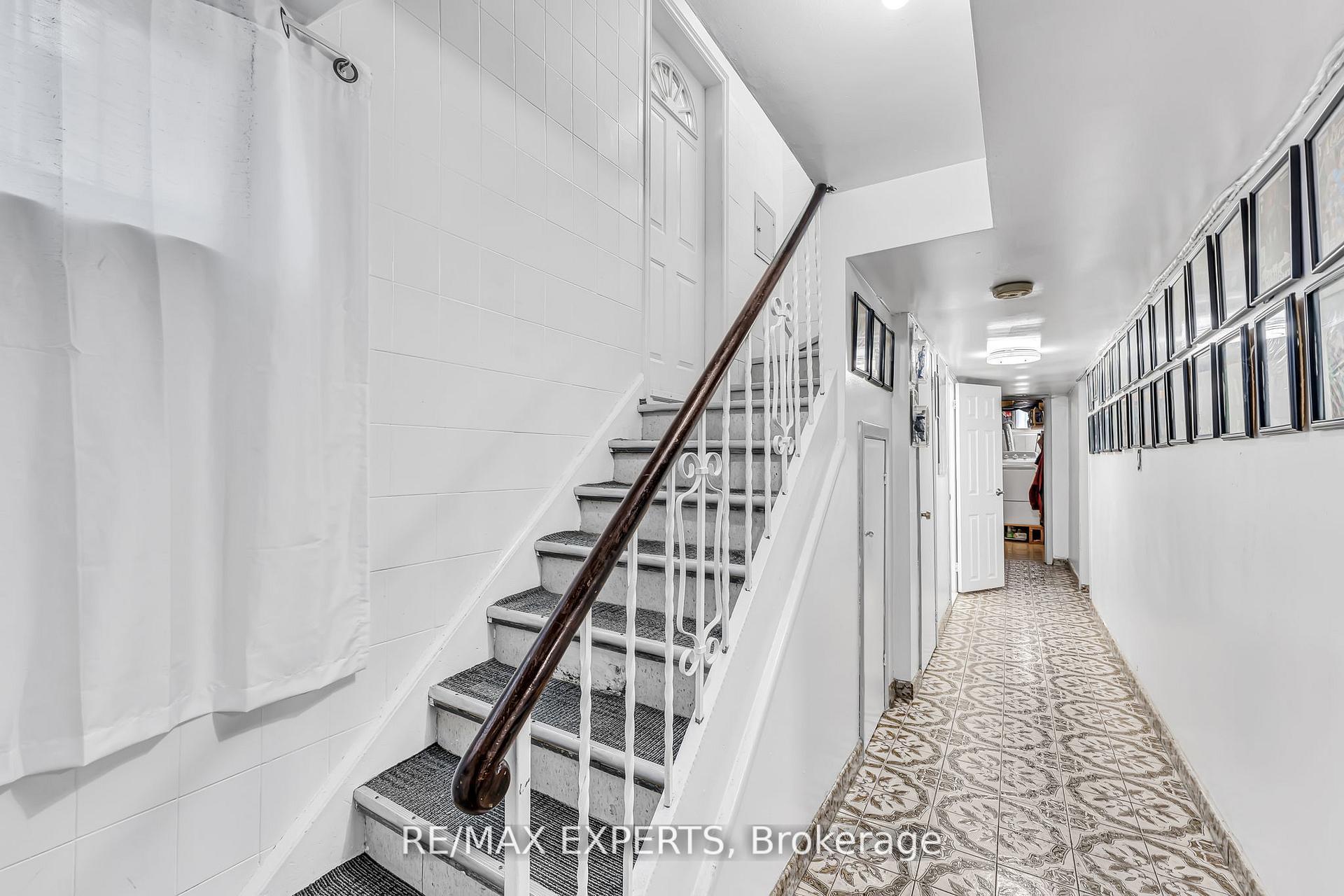 Photo 35 of 81 Hagar Avenue, Toronto, Rockcliffe-Smythe — HOMEH