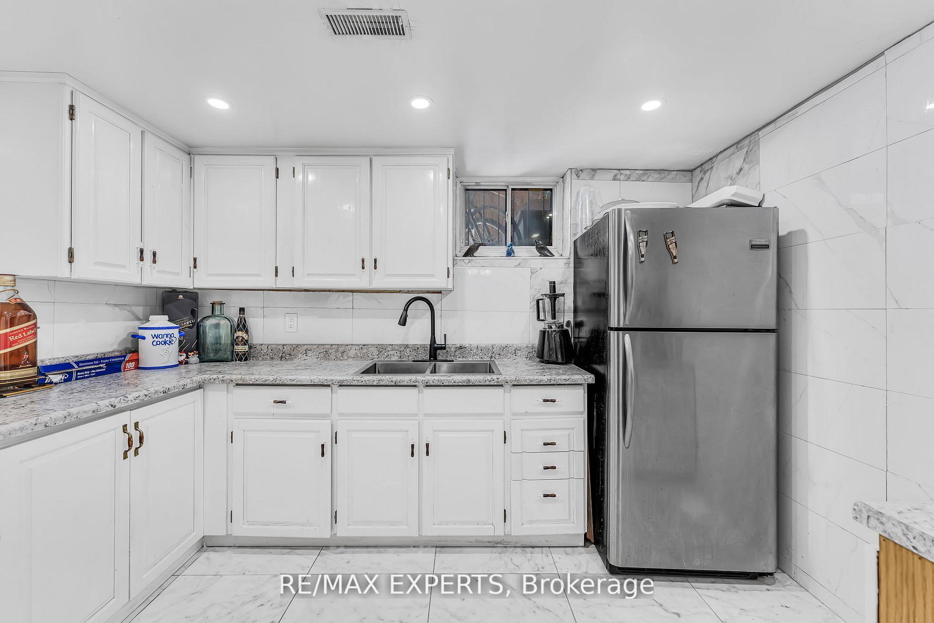 Photo 40 of 81 Hagar Avenue, Toronto, Rockcliffe-Smythe — HOMEH