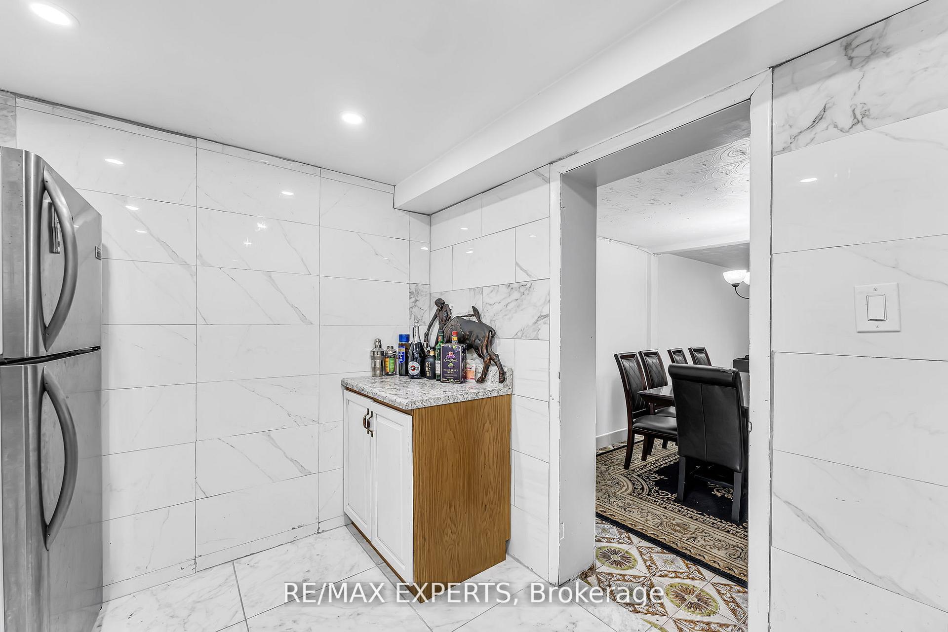 Photo 42 of 81 Hagar Avenue, Toronto, Rockcliffe-Smythe — HOMEH