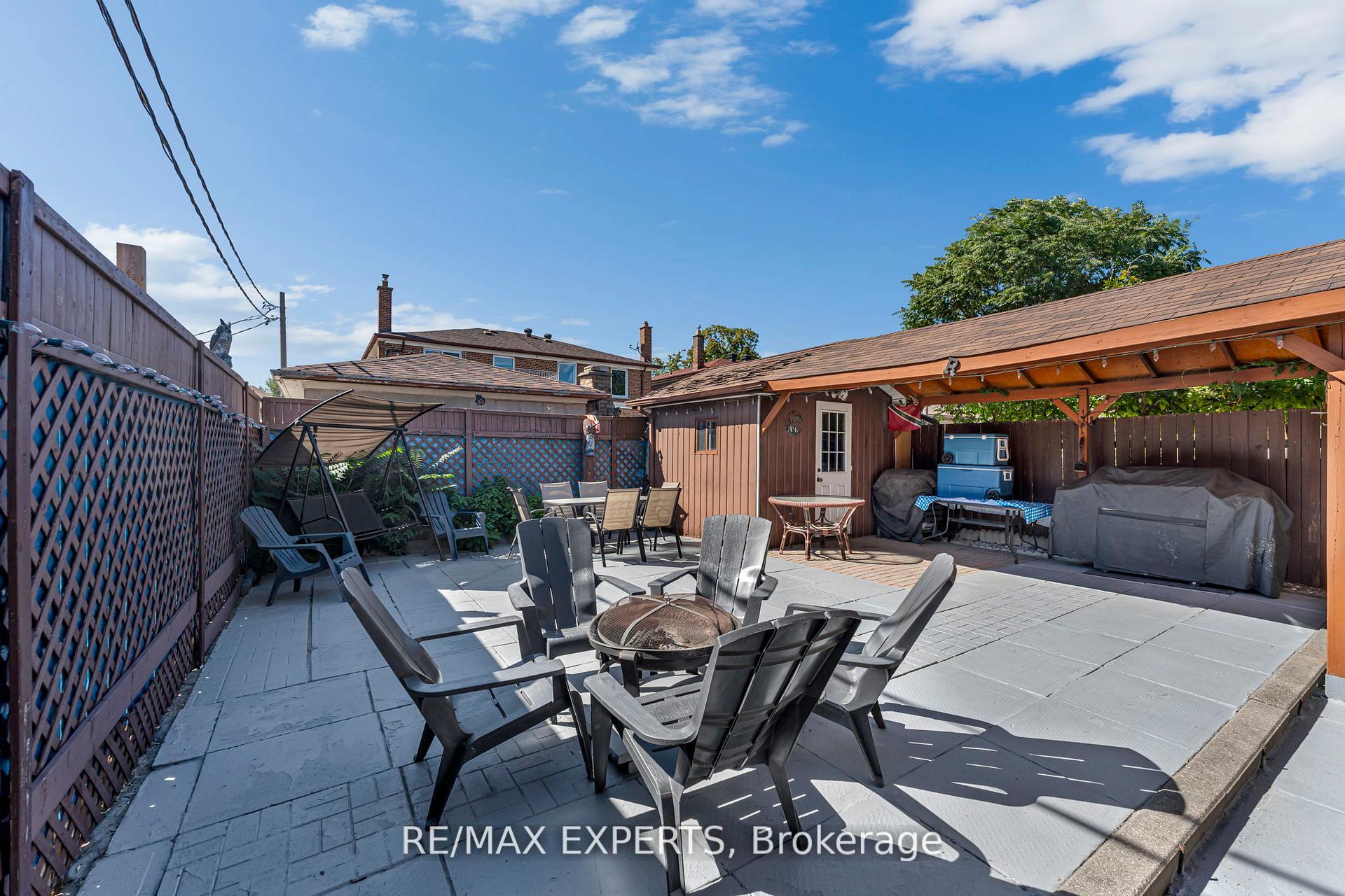 Photo 46 of 81 Hagar Avenue, Toronto, Rockcliffe-Smythe — HOMEH