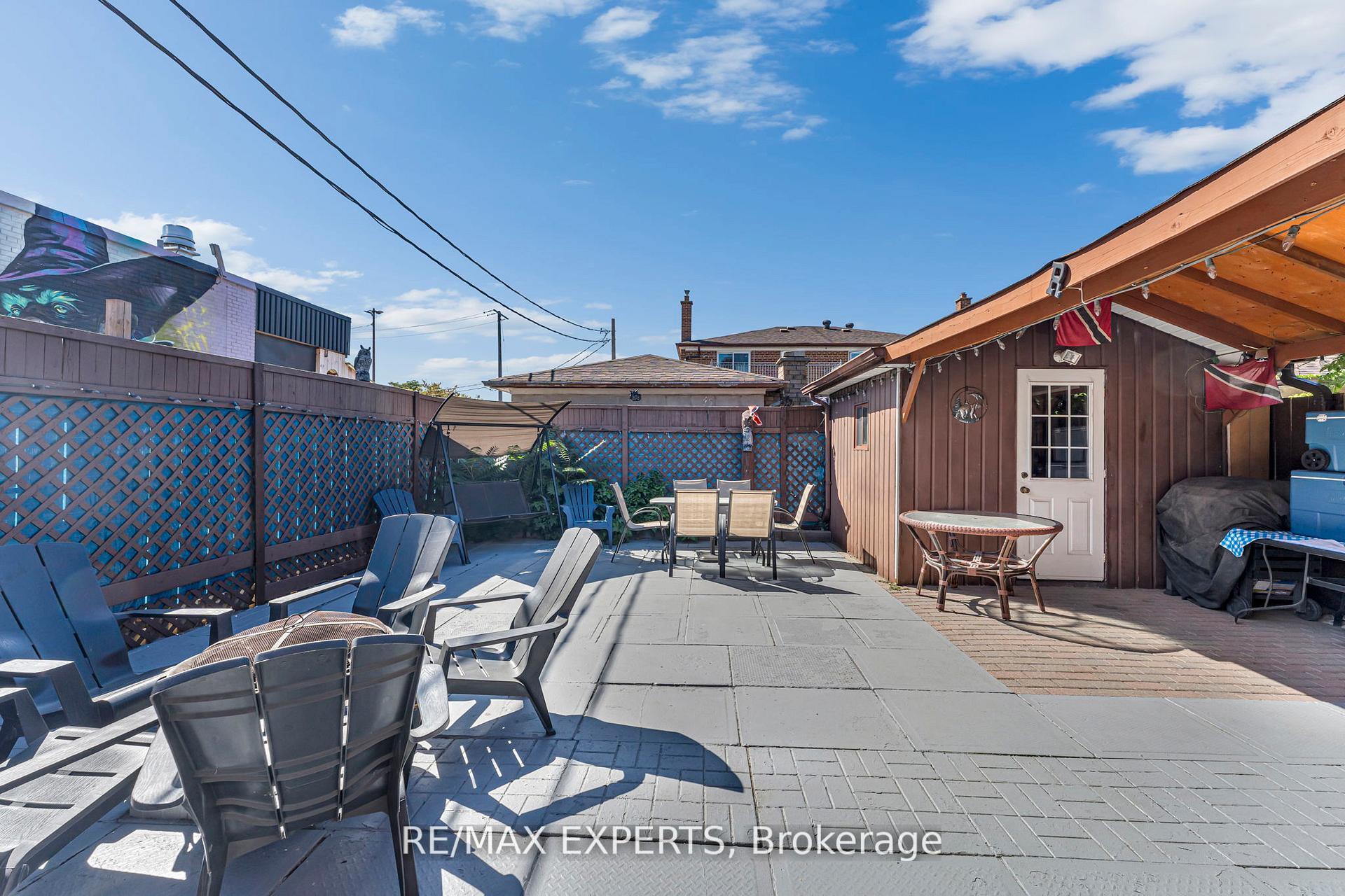 Photo 47 of 81 Hagar Avenue, Toronto, Rockcliffe-Smythe — HOMEH