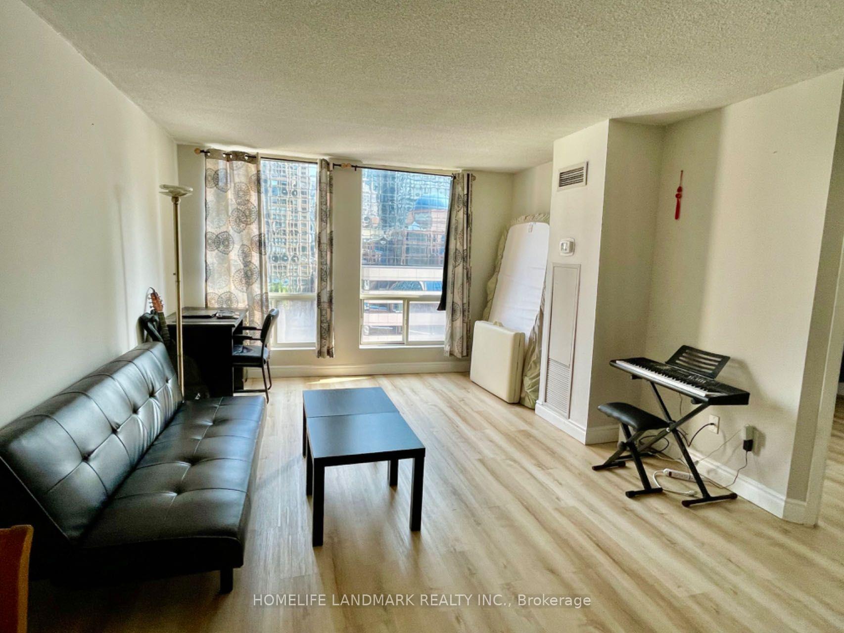 Photo 5 of Unit 1002, 25 Grenville Street, Toronto, Bay Street Corridor — HOMEH
