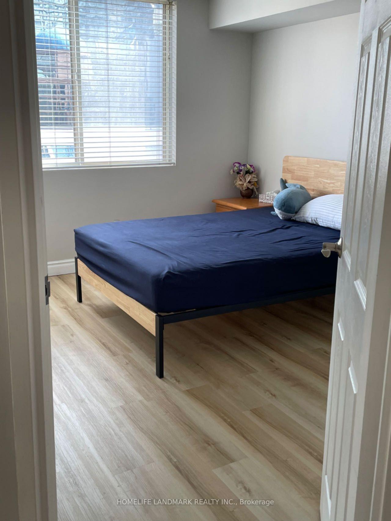 Photo 8 of Unit 1002, 25 Grenville Street, Toronto, Bay Street Corridor — HOMEH