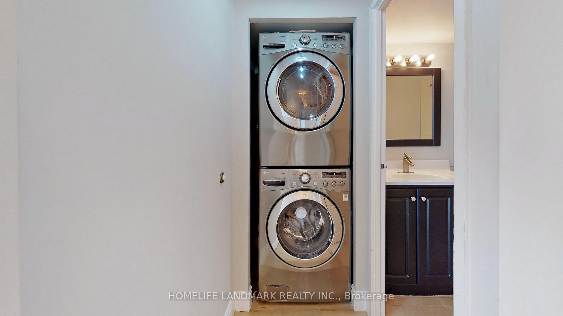 Photo 10 of Unit 1002, 25 Grenville Street, Toronto, Bay Street Corridor — HOMEH