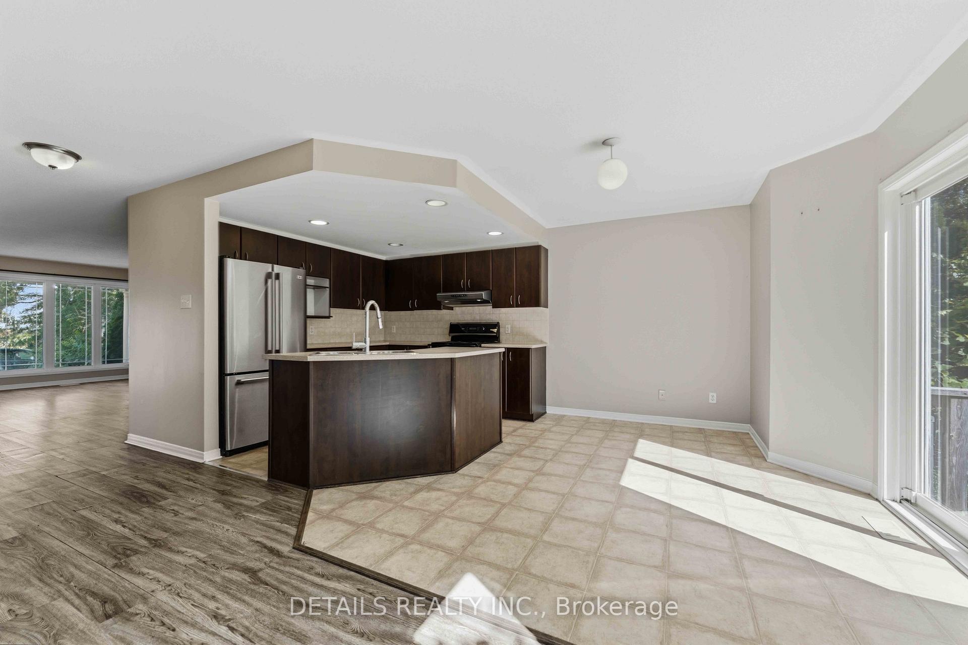 Photo 8 of 3 Gateshead Avenue, Ottawa, Kanata - Morgan's Grant/South March — HOMEH