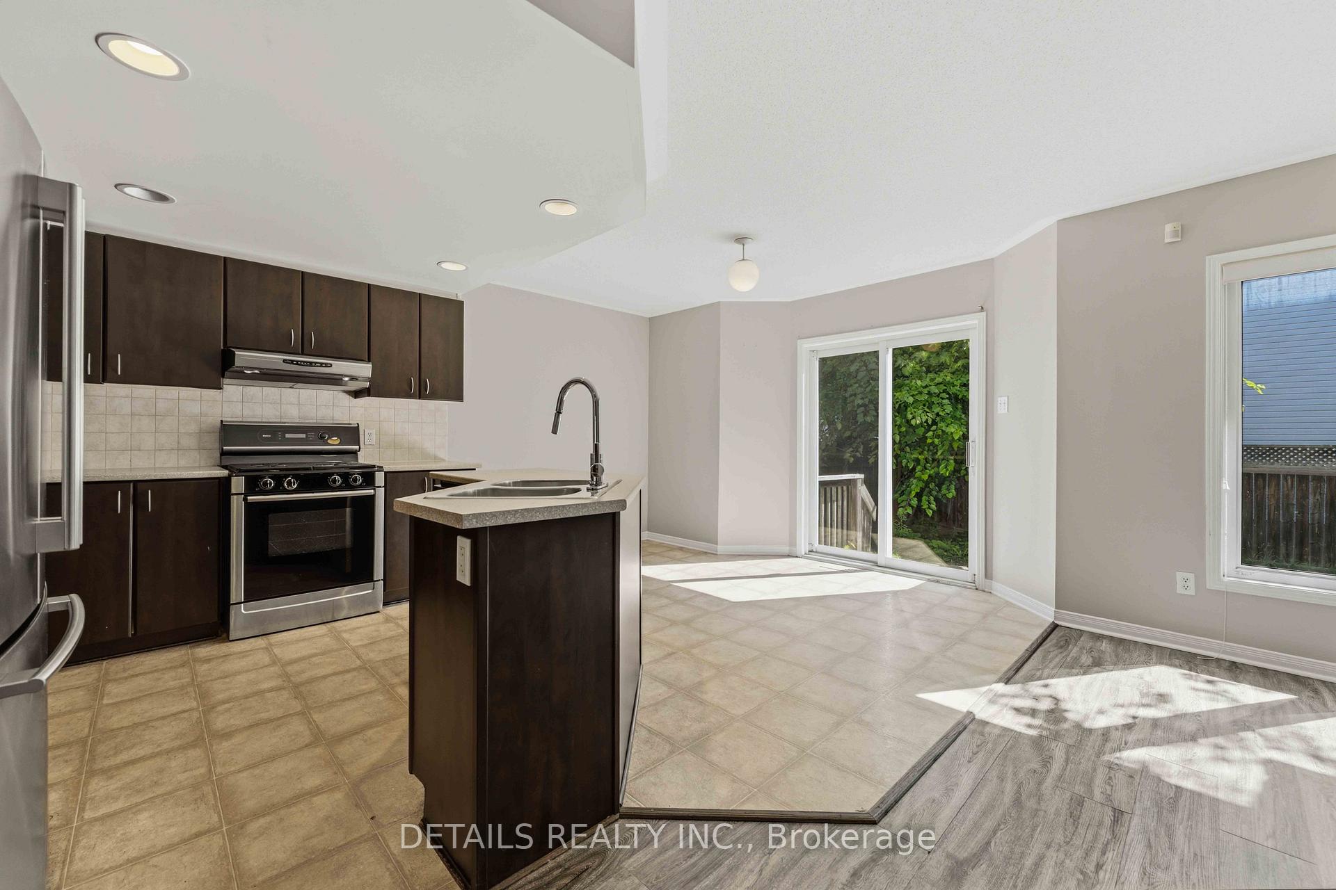 Photo 11 of 3 Gateshead Avenue, Ottawa, Kanata - Morgan's Grant/South March — HOMEH