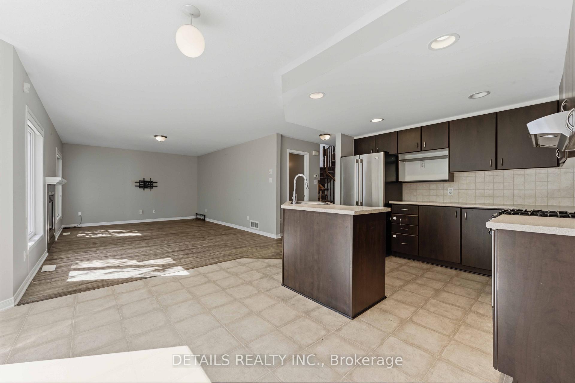 Photo 12 of 3 Gateshead Avenue, Ottawa, Kanata - Morgan's Grant/South March — HOMEH