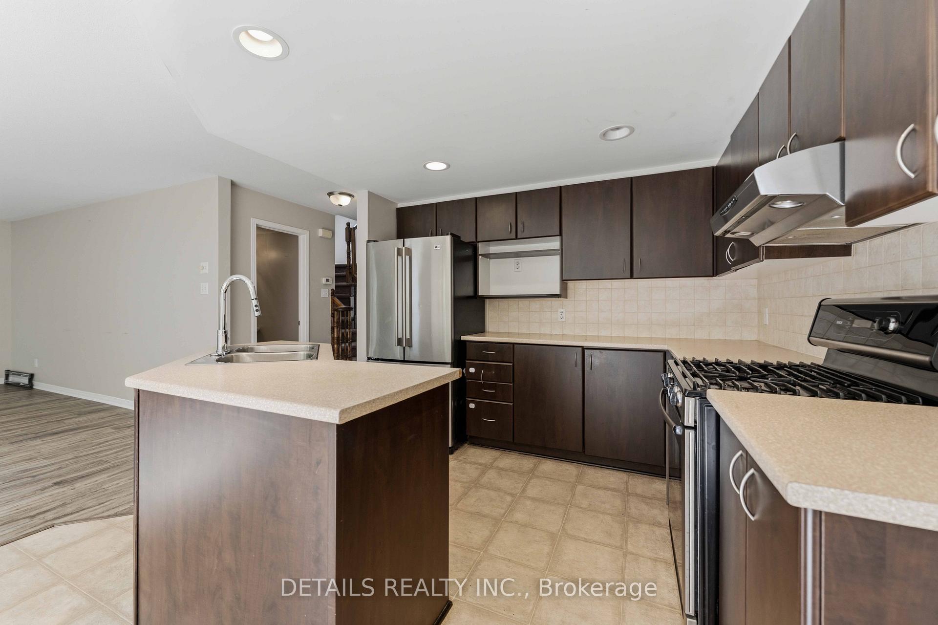 Photo 15 of 3 Gateshead Avenue, Ottawa, Kanata - Morgan's Grant/South March — HOMEH