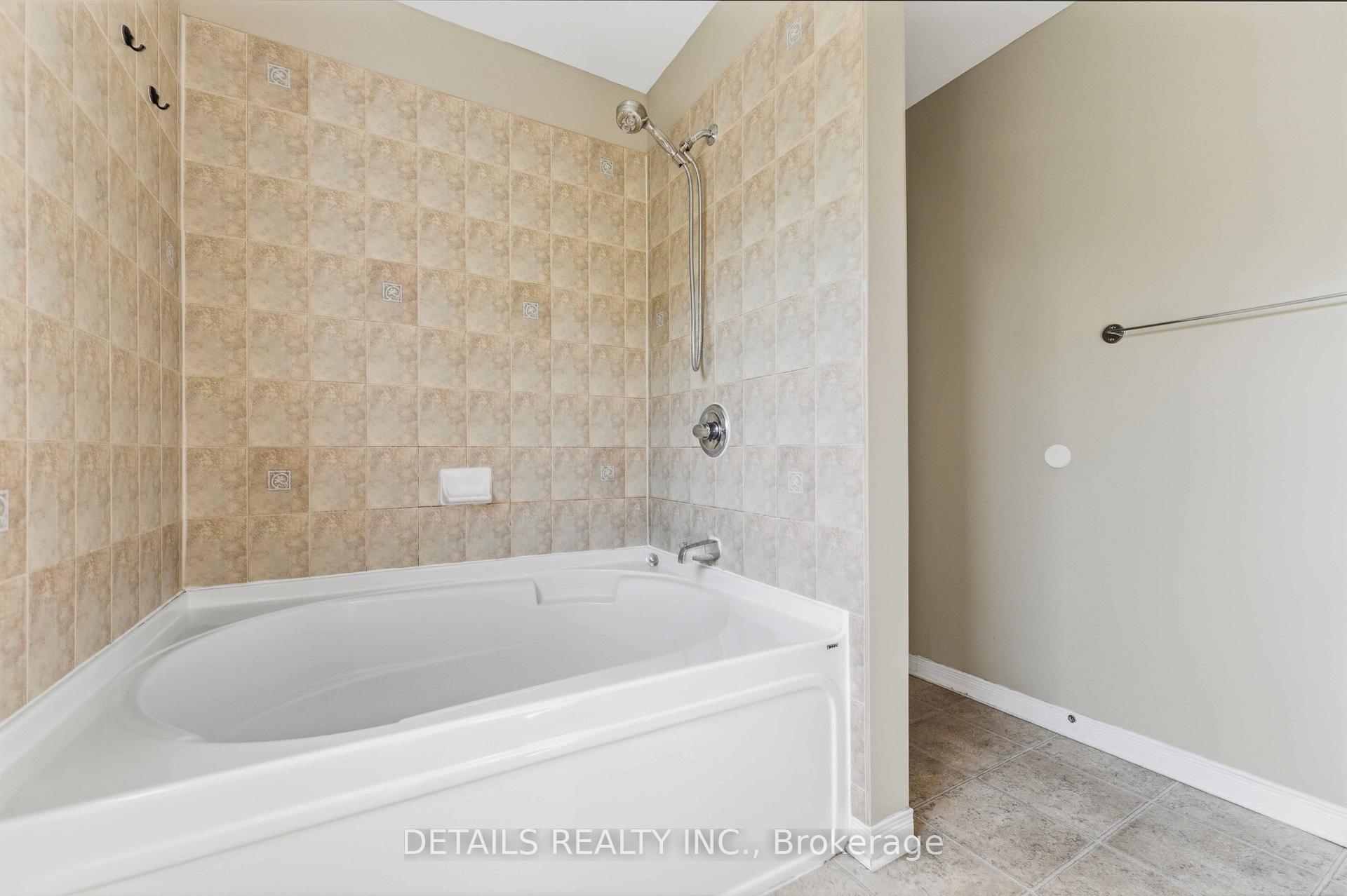 Photo 36 of 3 Gateshead Avenue, Ottawa, Kanata - Morgan's Grant/South March — HOMEH