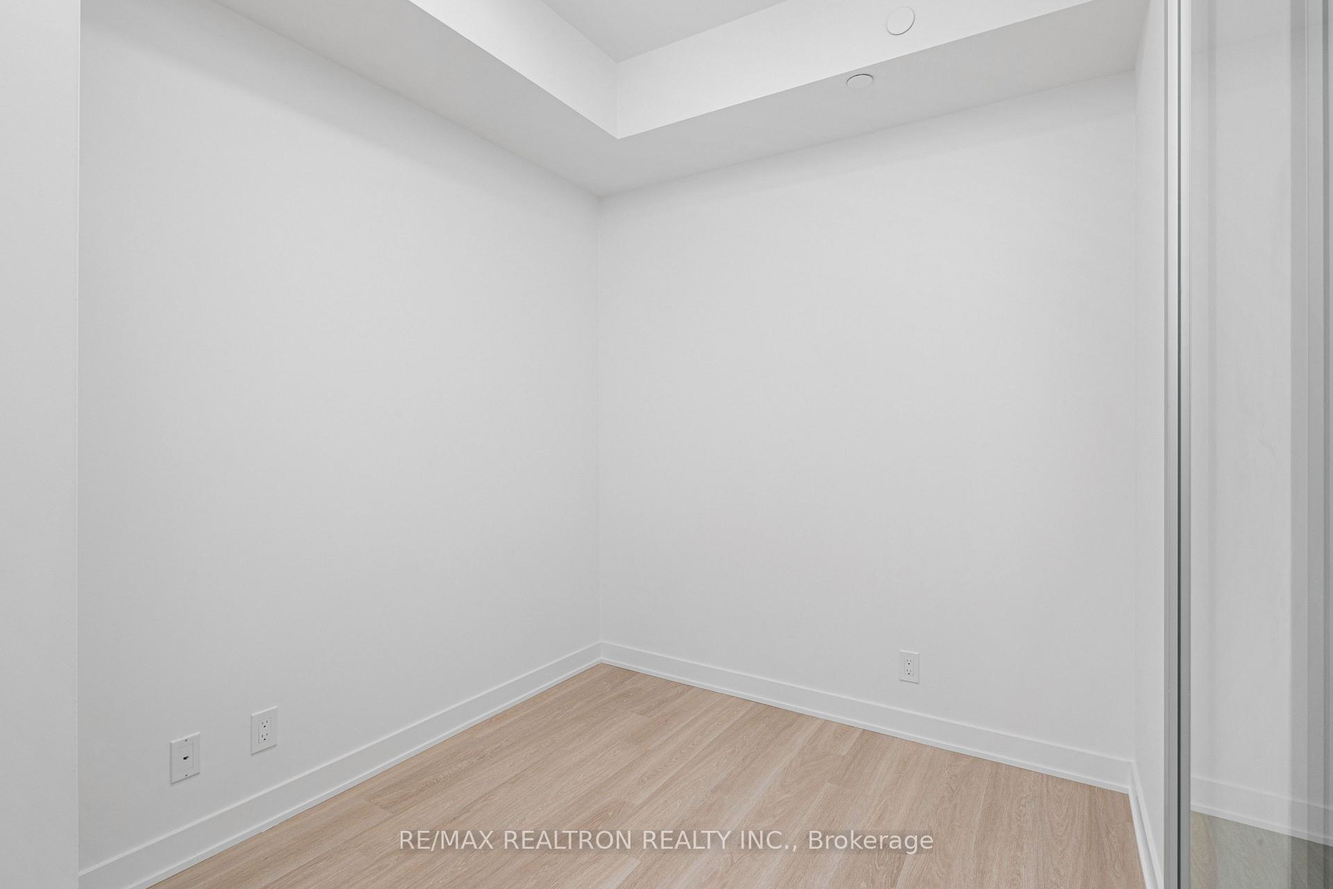 Photo 27 of Unit A-620, 30 Upper Mall Way, Vaughan, Brownridge — HOMEH