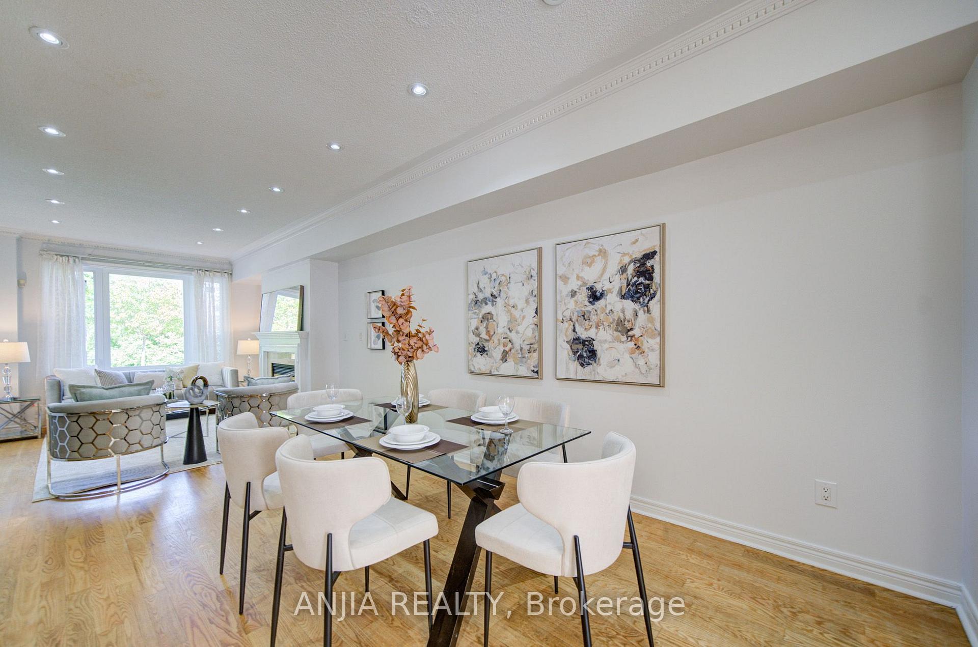 Photo 11 of 44 Pond Drive, Markham, Commerce Valley — HOMEH