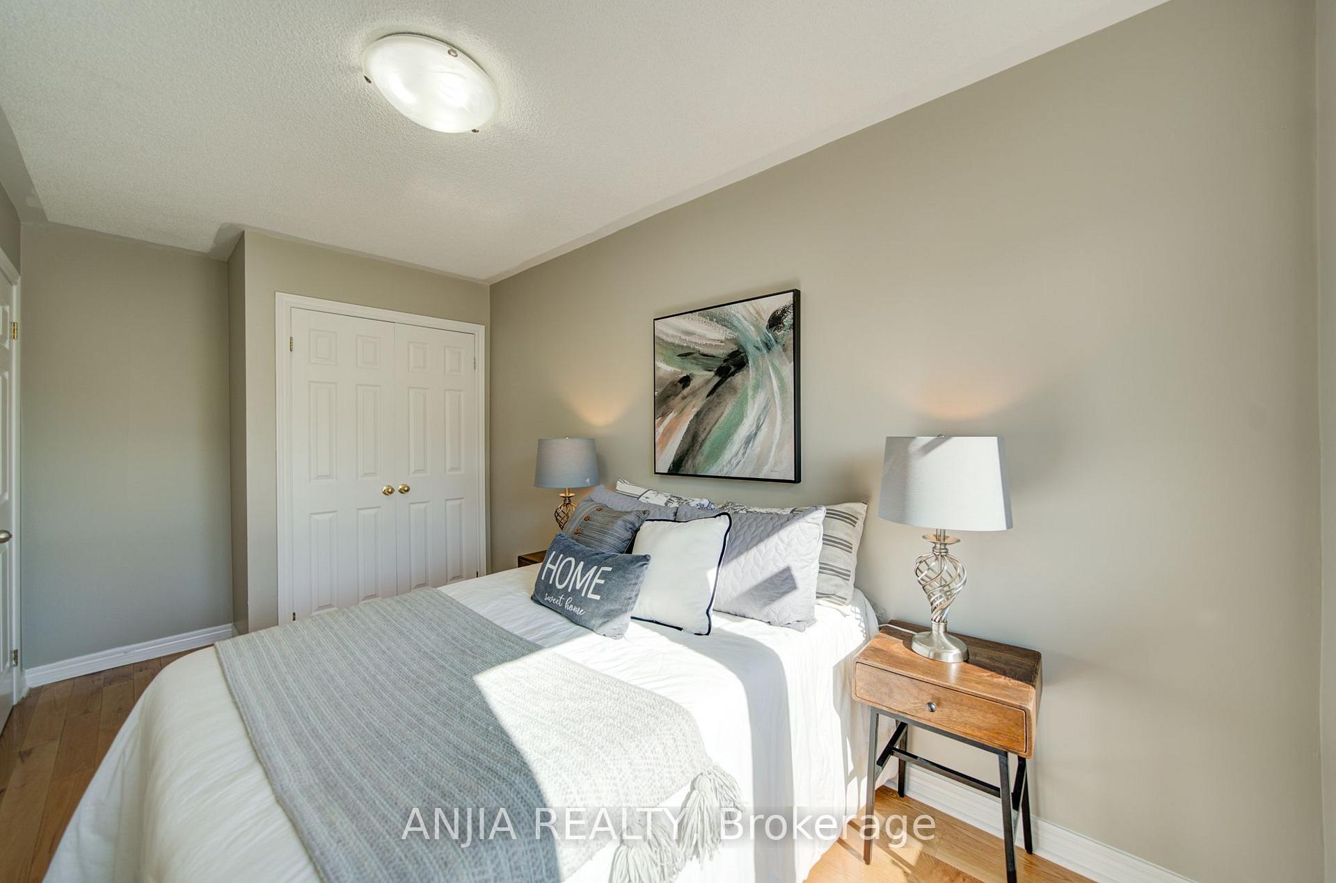 Photo 26 of 44 Pond Drive, Markham, Commerce Valley — HOMEH