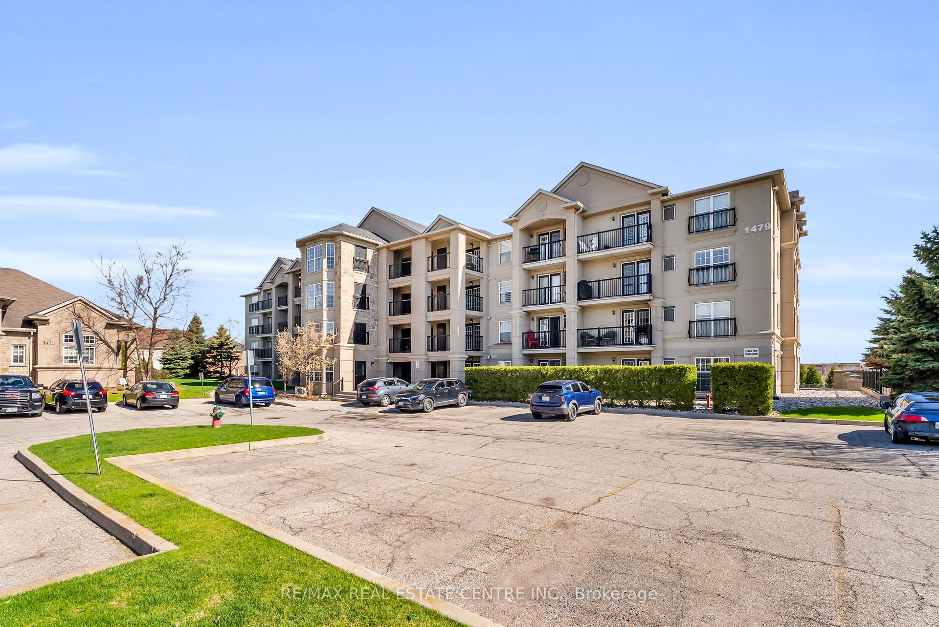 Photo of Unit 102, 1479 Maple Avenue