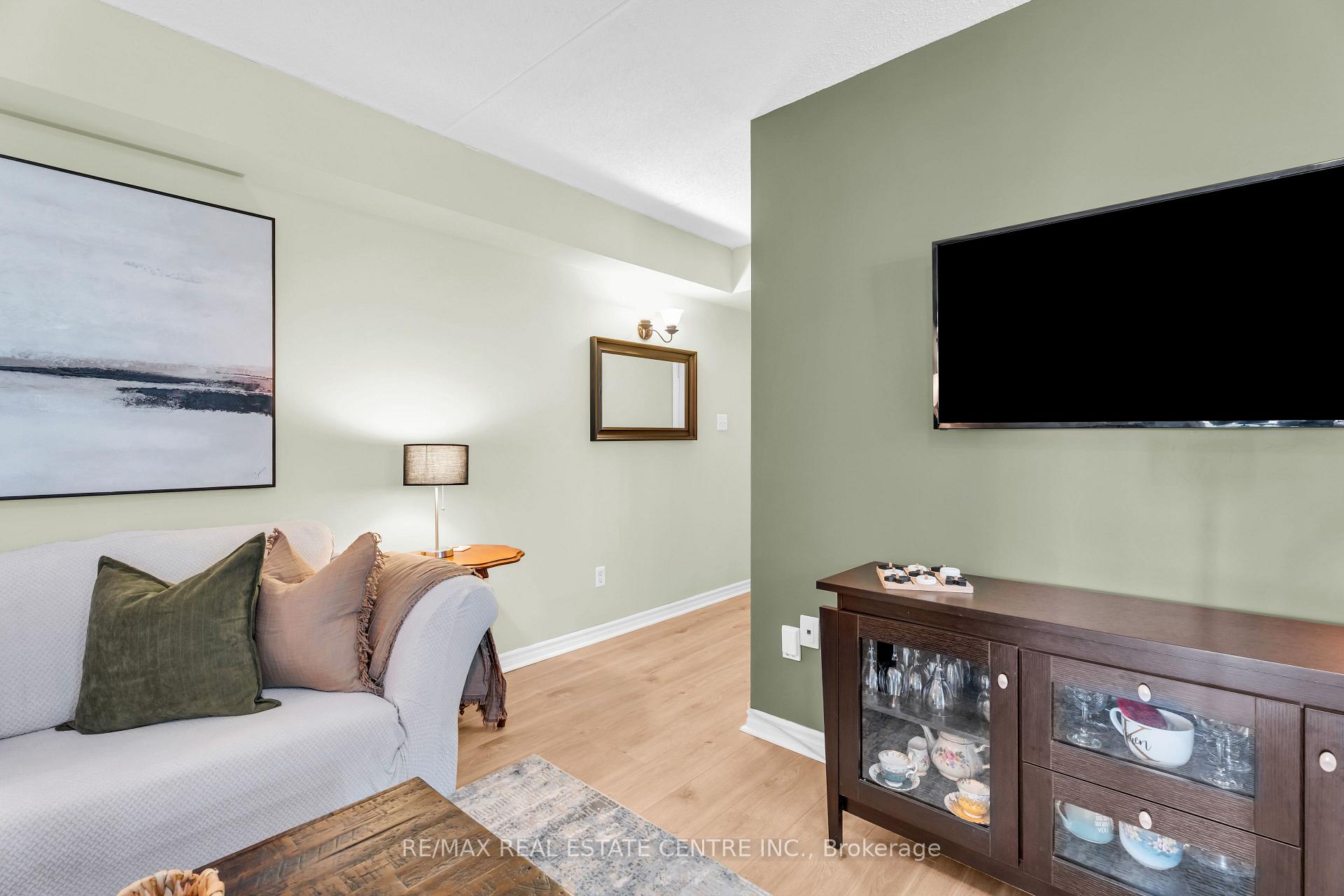 Photo 6 of Unit 102, 1479 Maple Avenue, Milton, Dempsey — HOMEH