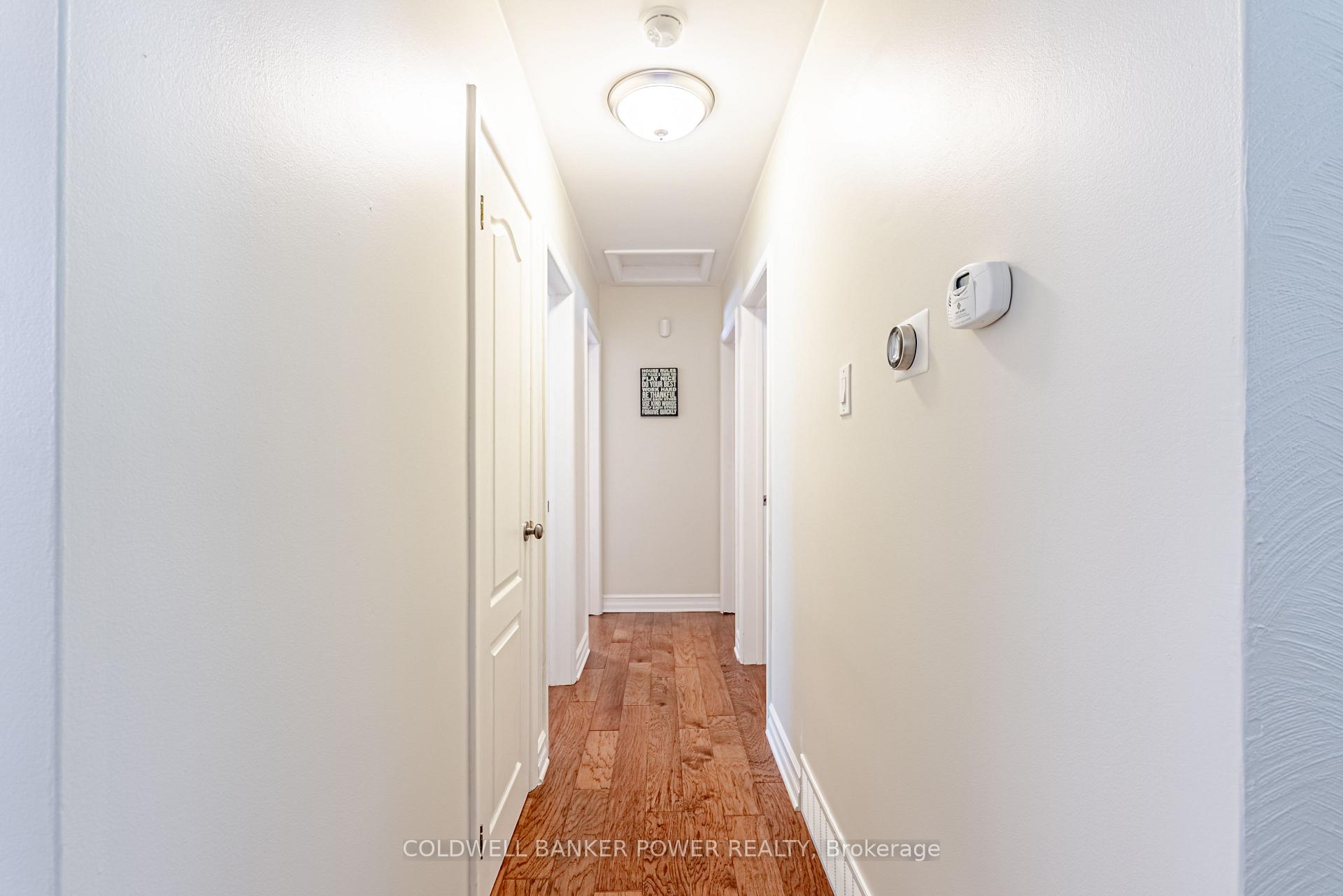 Photo 12 of 468 Jellicoe Crescent, London, South K — HOMEH