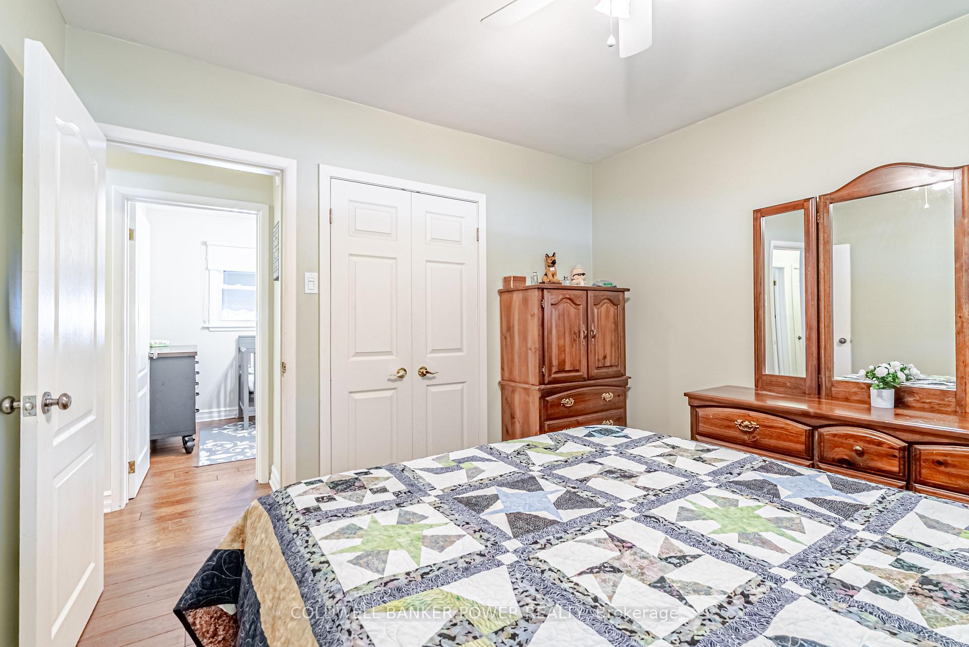 Photo 14 of 468 Jellicoe Crescent, London, South K — HOMEH