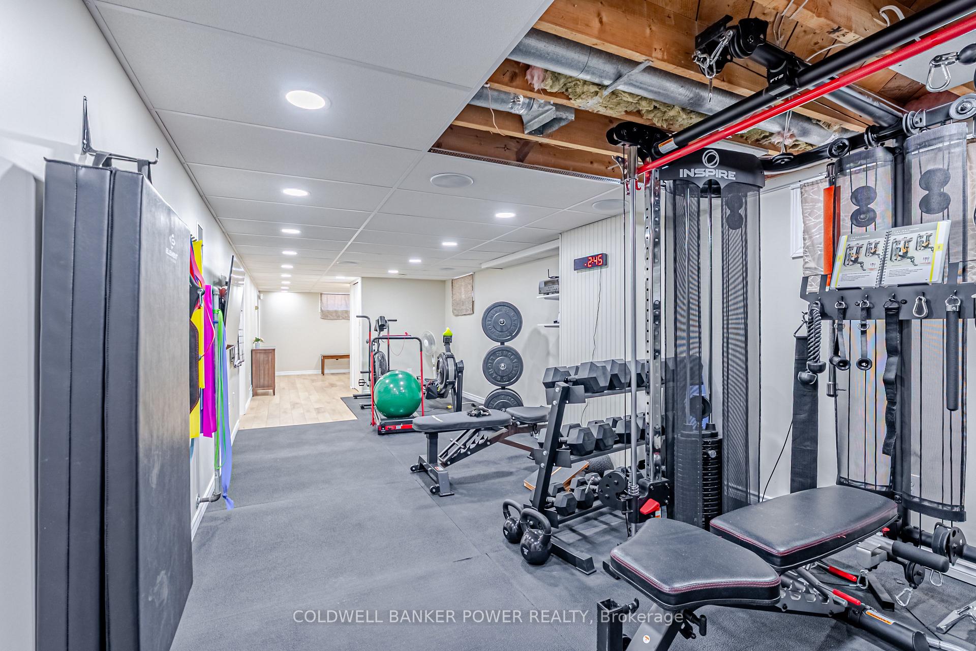 Photo 25 of 468 Jellicoe Crescent, London, South K — HOMEH
