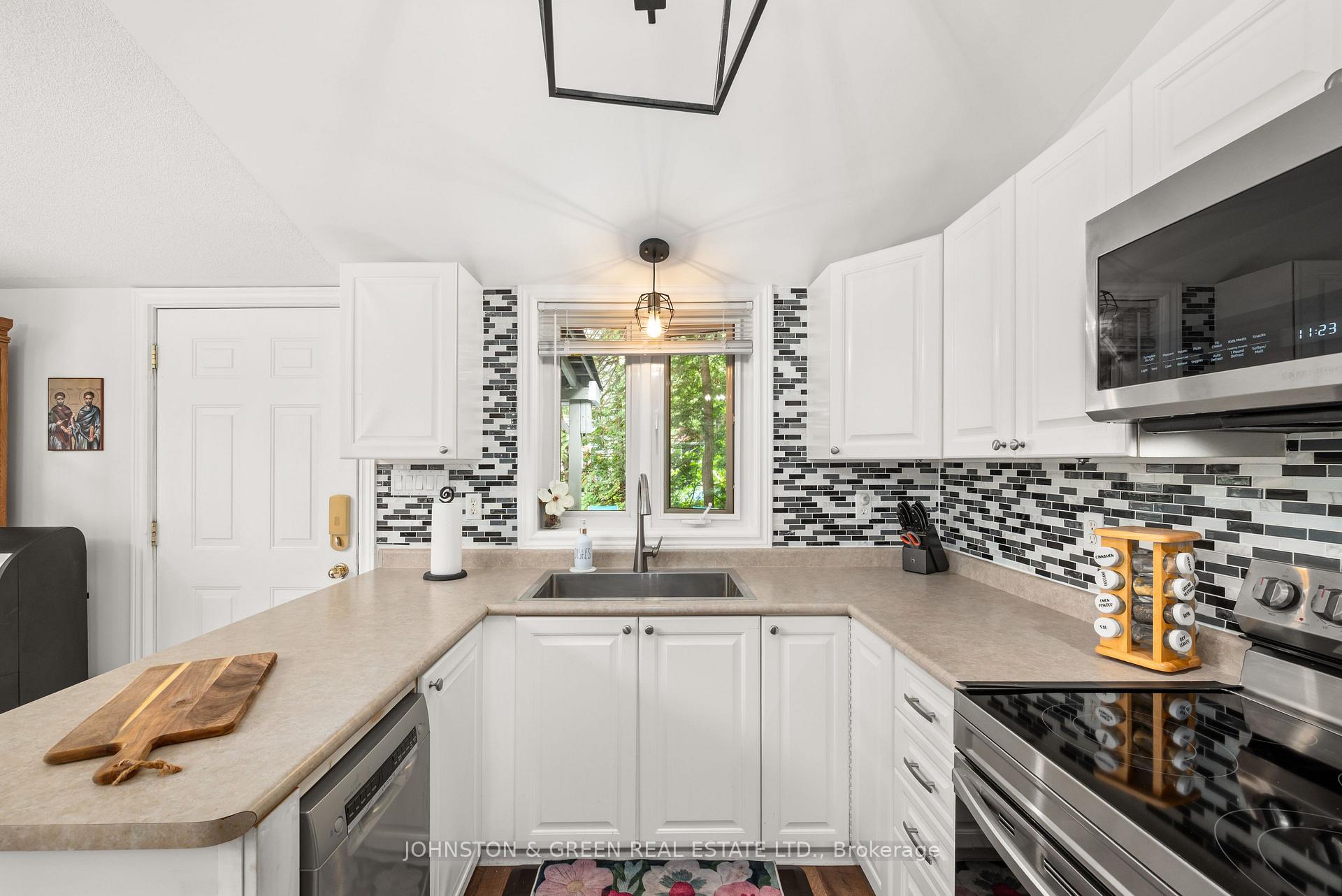 Photo 28 of 110 Shadow Lake Rd 28, Kawartha Lakes, Somerville — HOMEH