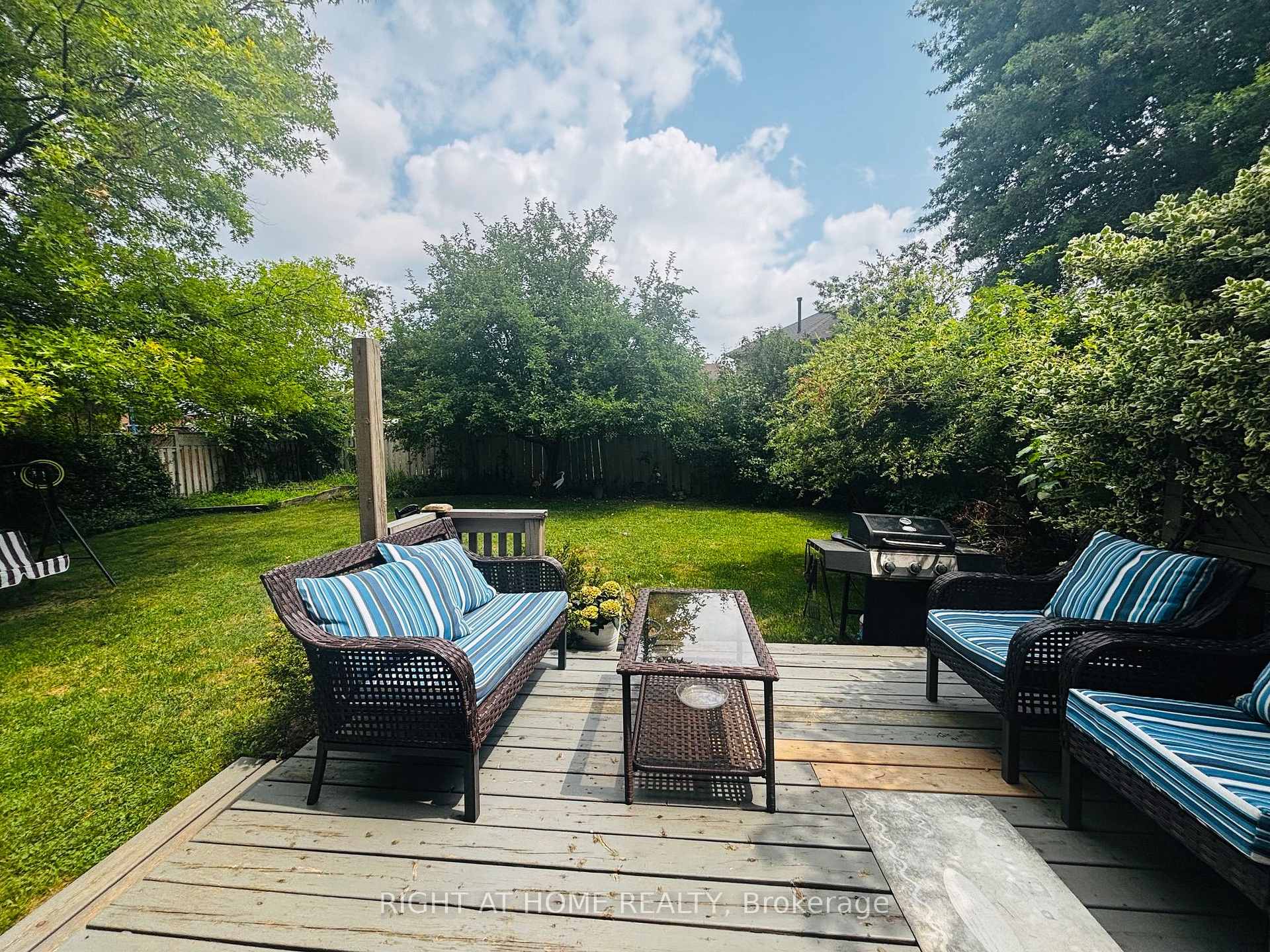 Photo 3 of 96 Howell Road, Oakville, River Oaks — HOMEH