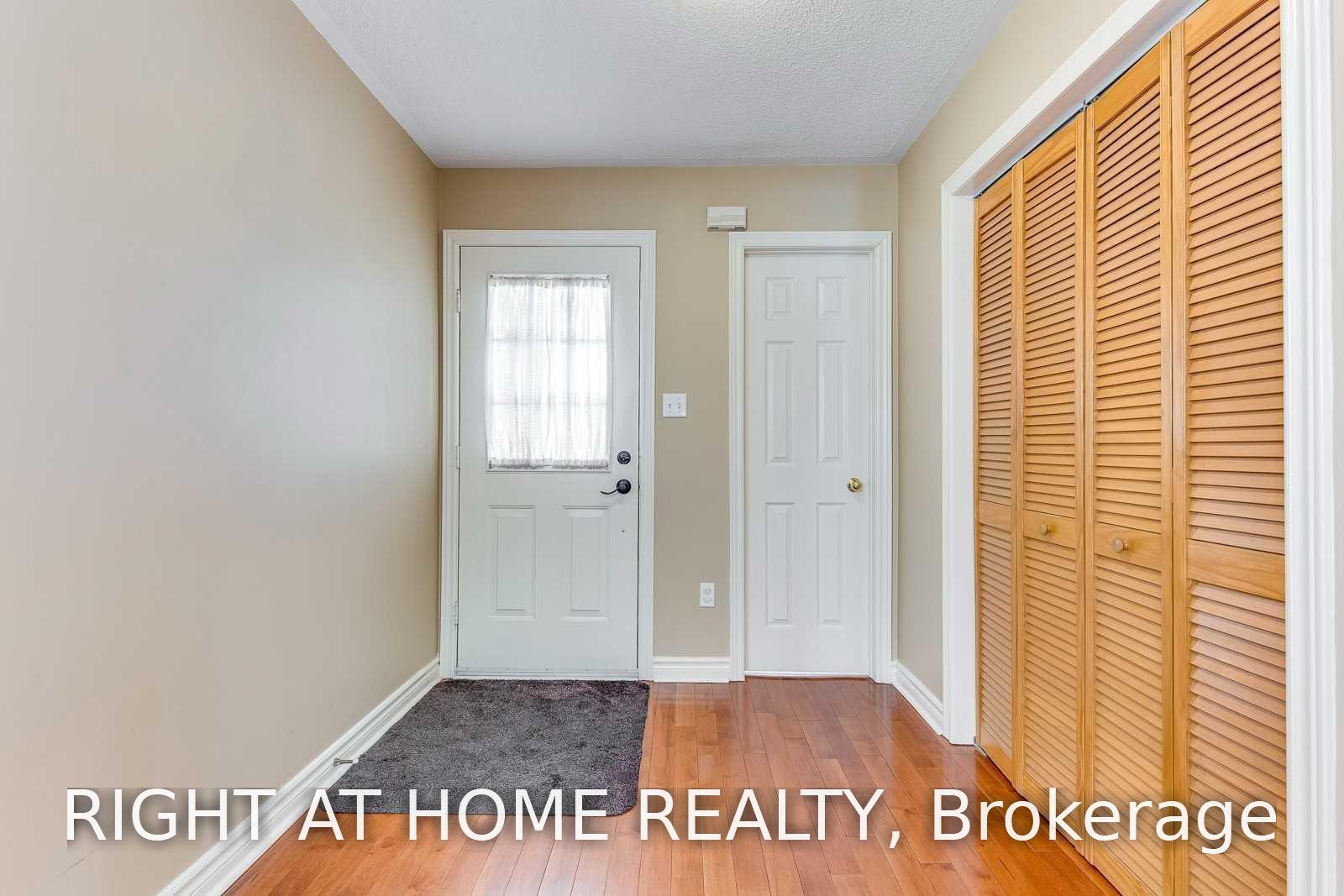Photo 5 of 96 Howell Road, Oakville, River Oaks — HOMEH