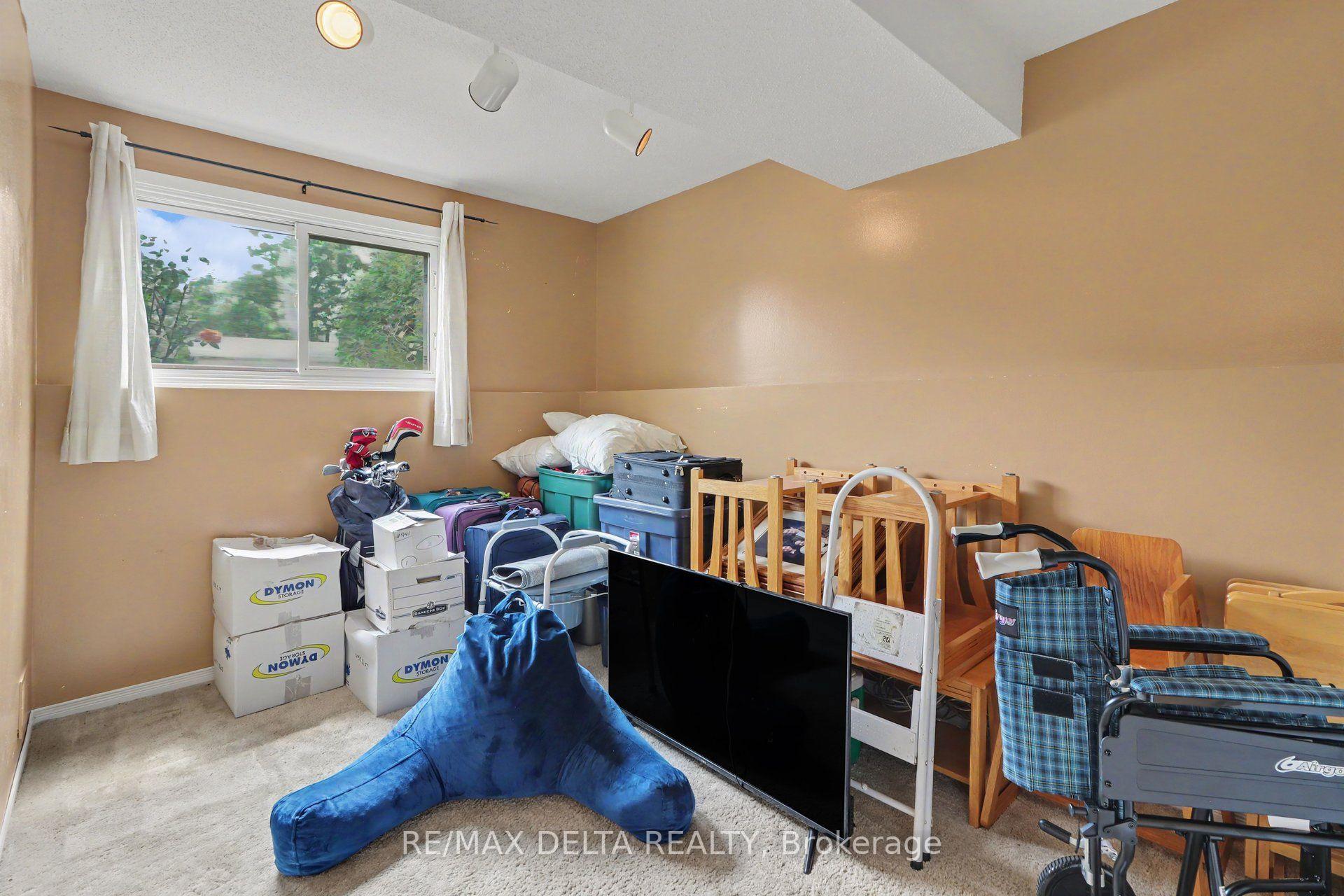 Photo 21 of 331 Roxdale Avenue, Ottawa, Bilberry Creek/Queenswood Heights — HOMEH